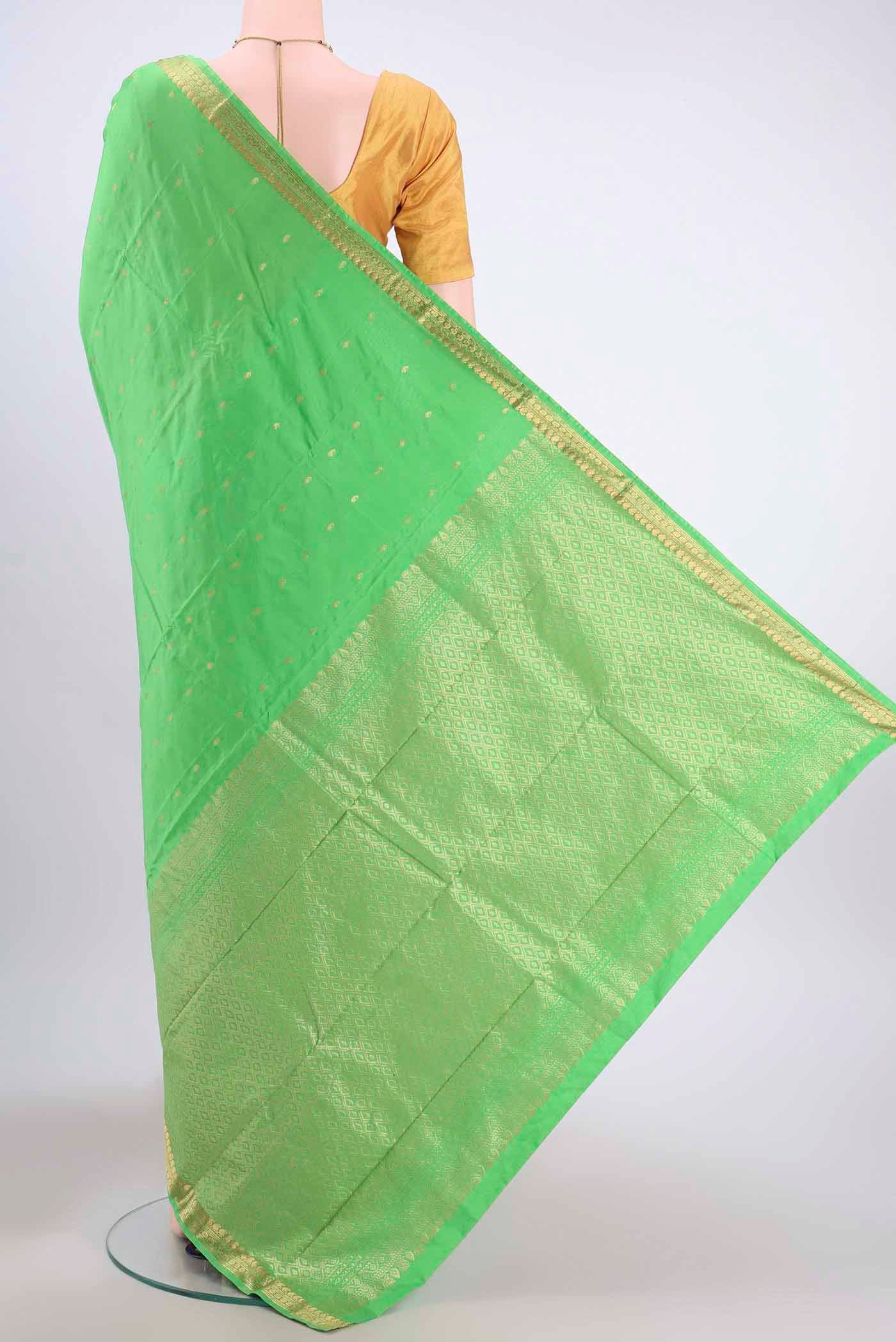 Parrot Green Blended Bangalore Silk Saree - Image 3