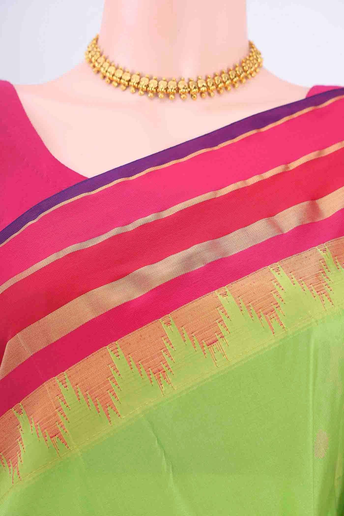 Parrot Green Dual Tone Blended Bangalore Silk Saree - Image 2