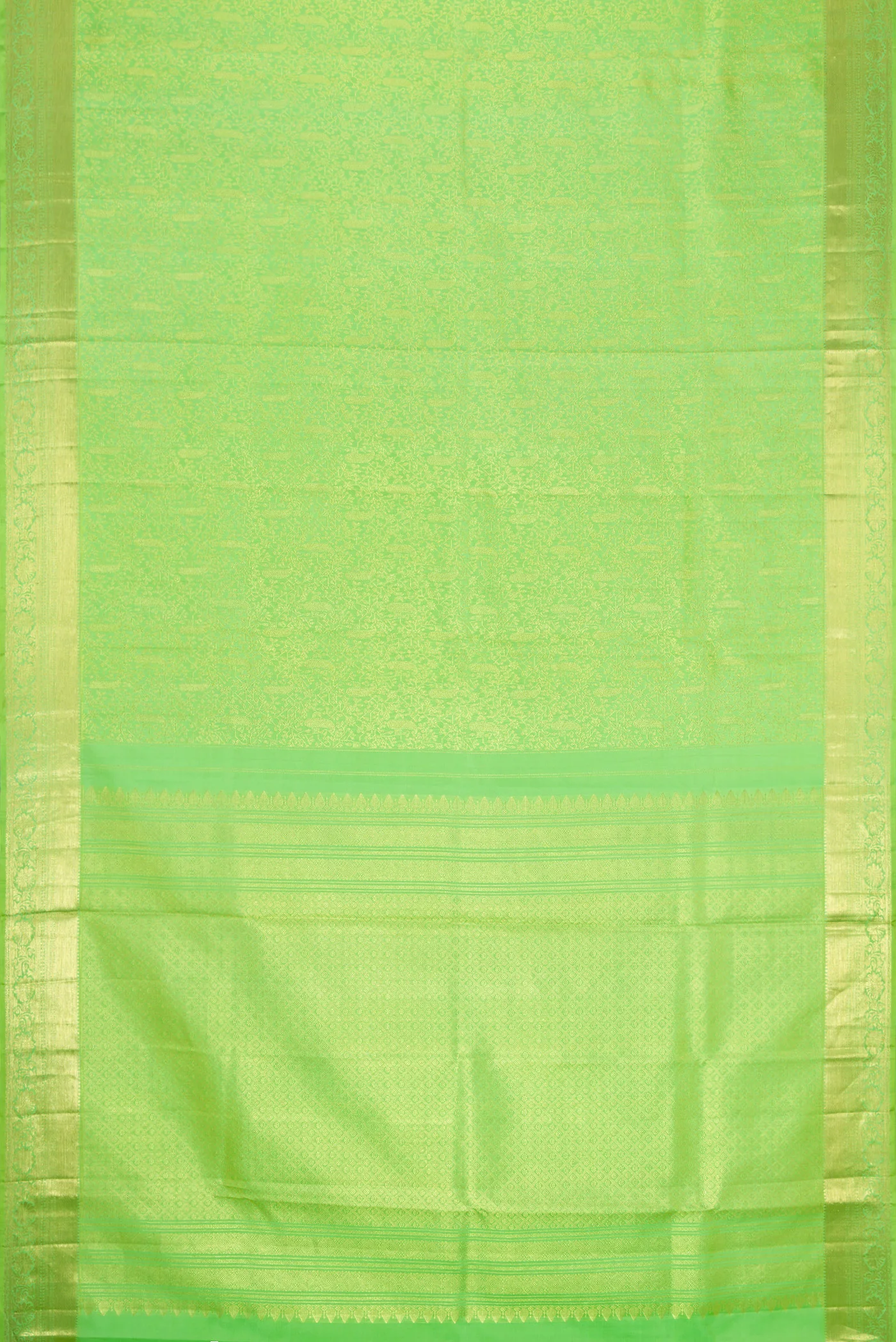 Parrot Green Kanchipuram Silk Saree - Image 7