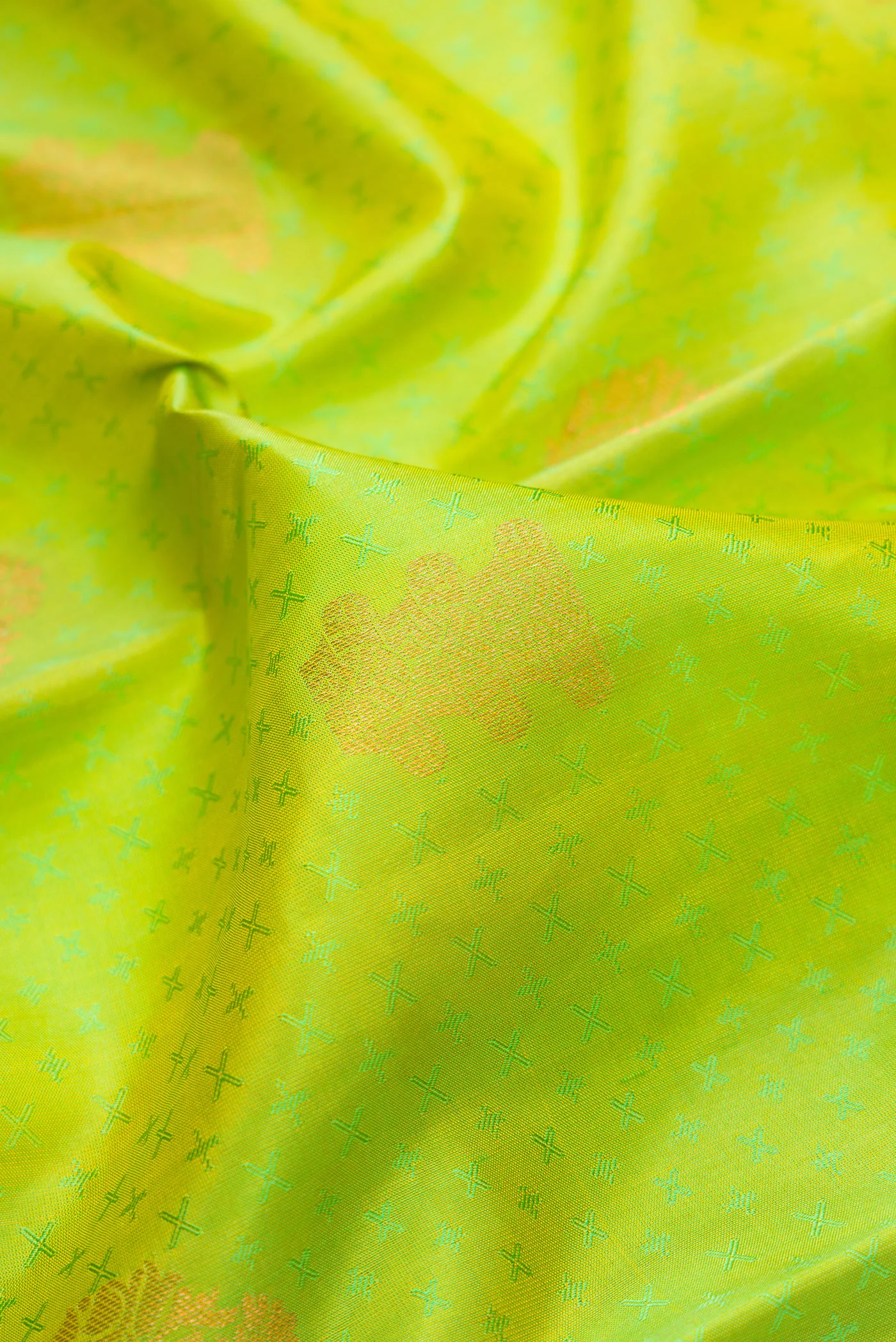 Parrot Green Kanchipuram Silk Saree - Image 2