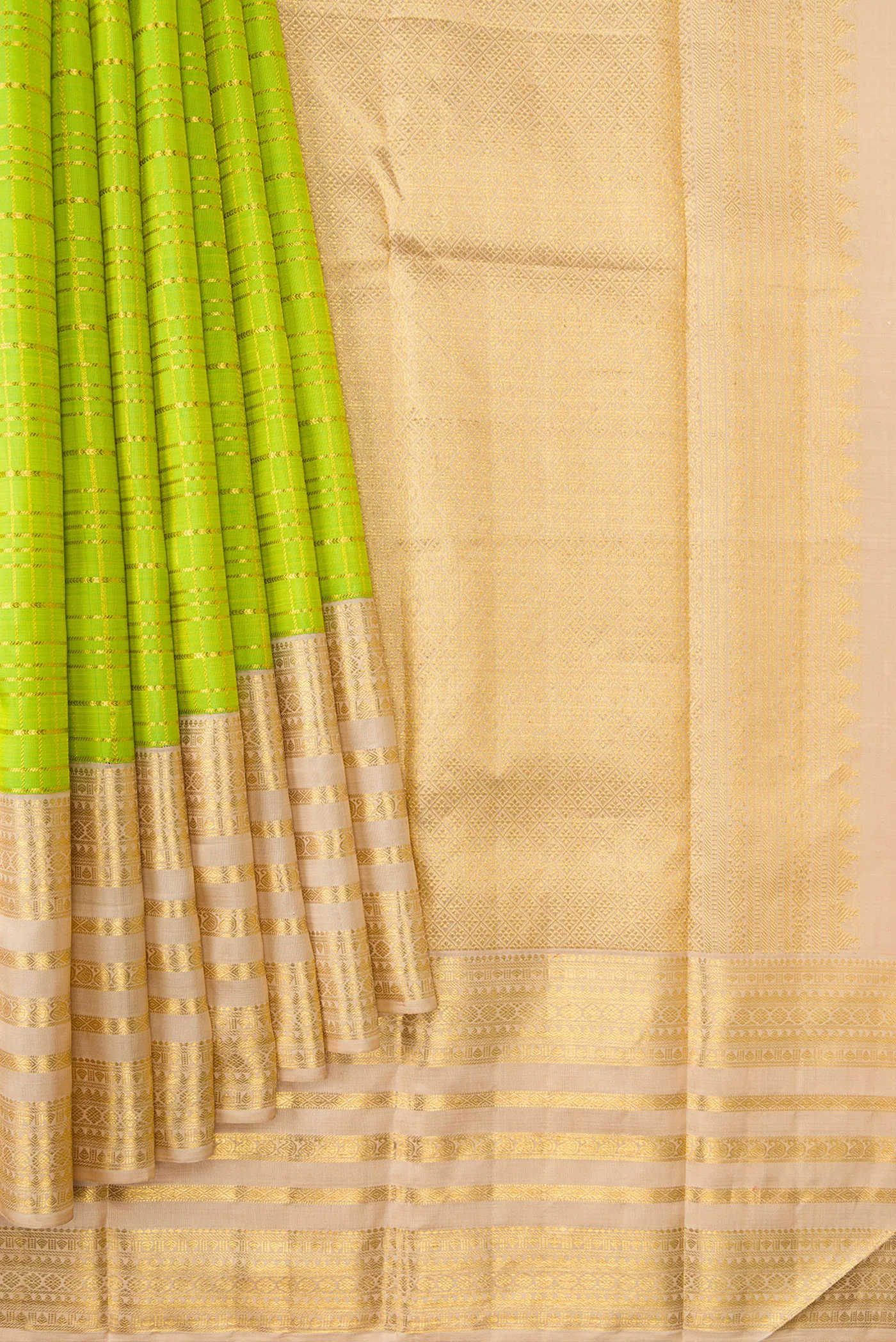 Parrot Green Kanchipuram Silk Saree - Image 4