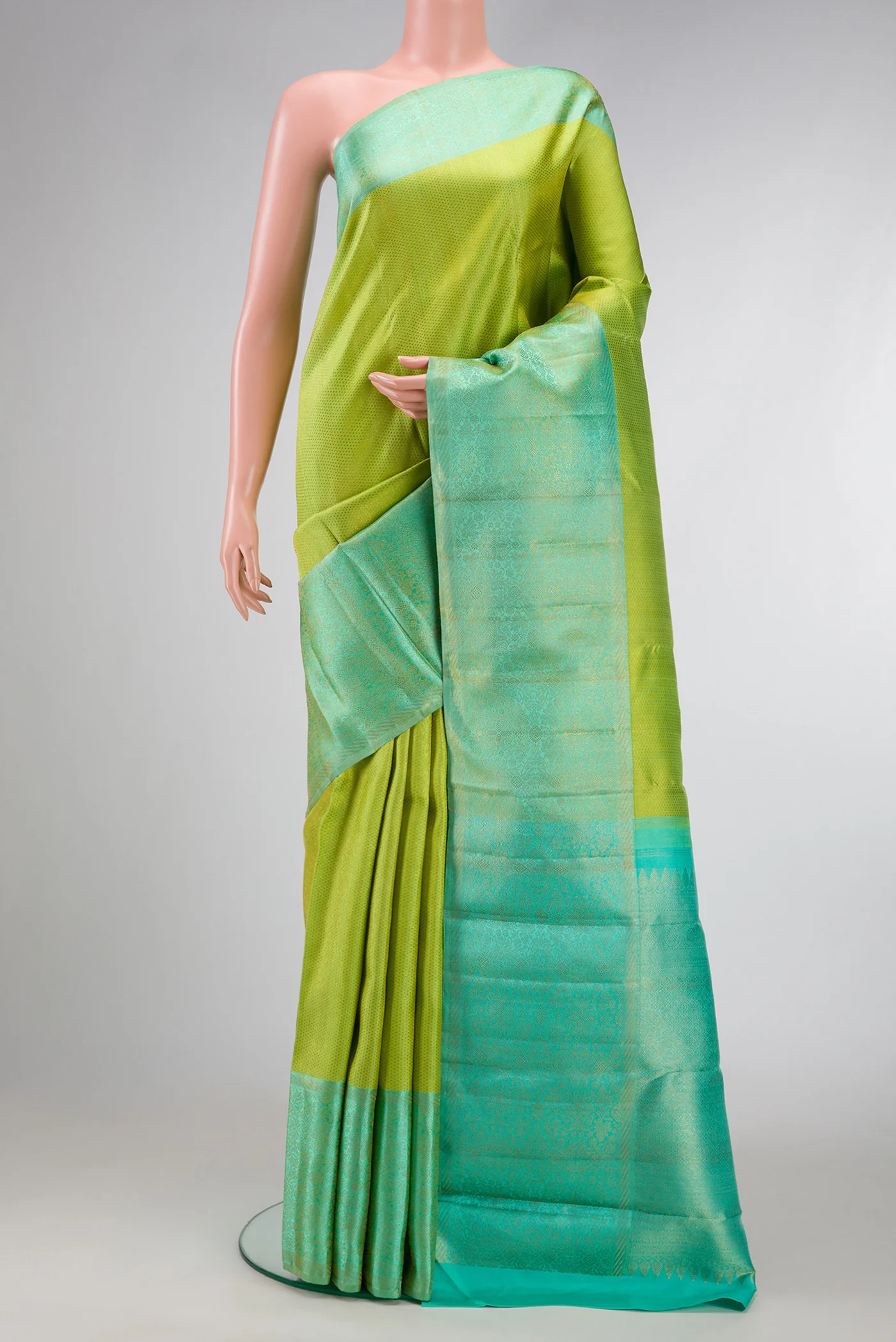 Parrot Green Kanchipuram Silk Saree