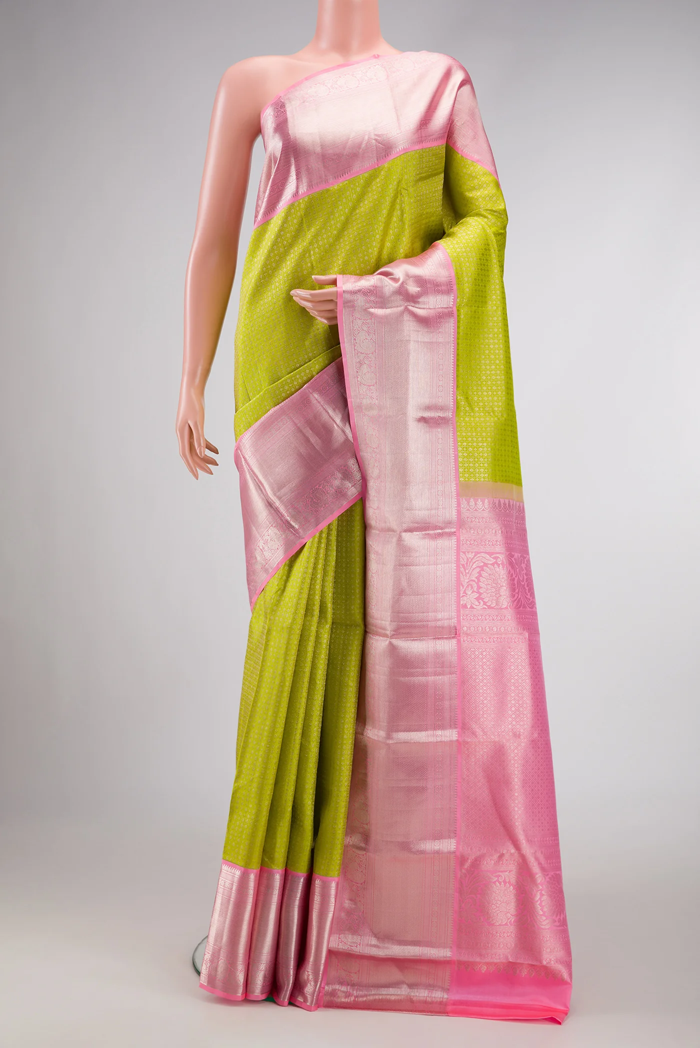 Parrot Green Kanchipuram Silk Saree
