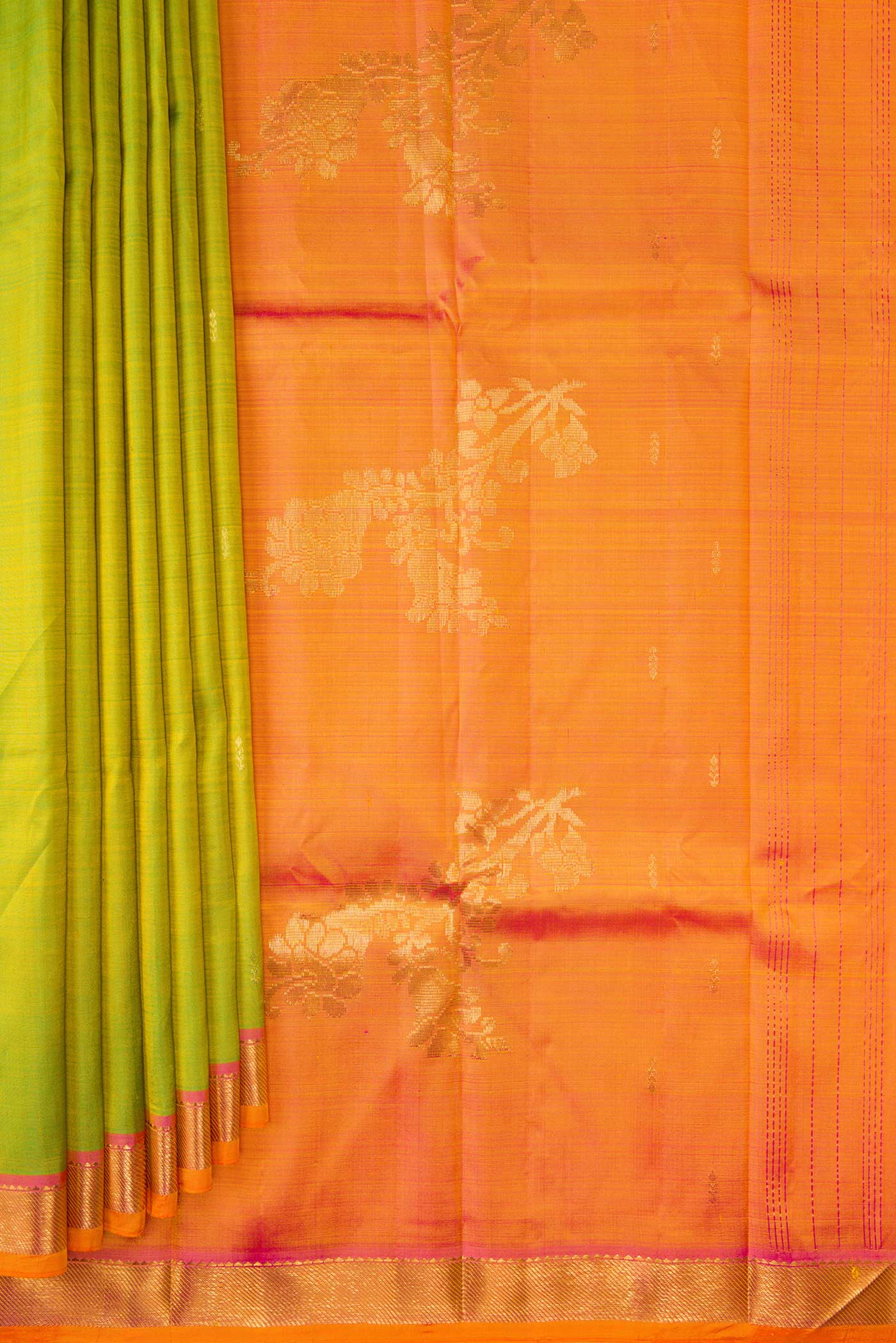 Parrot Green Kanchipuram Silk Saree - Image 4