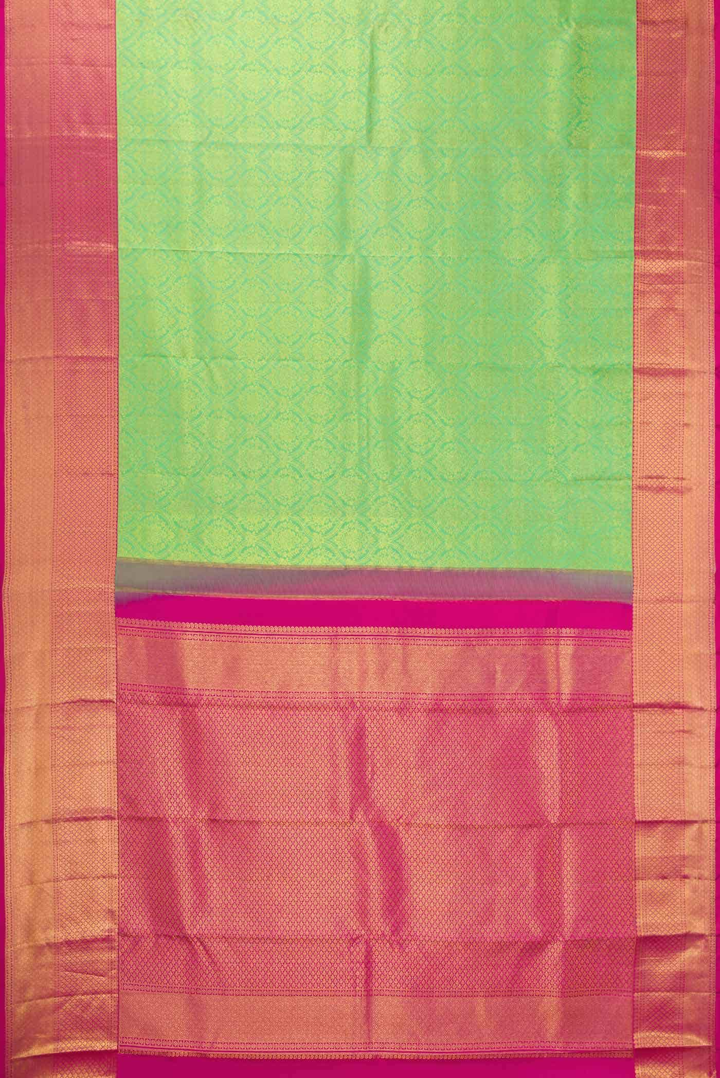 Parrot Green Dual Tone Kanchipuram Silk Saree - Image 4