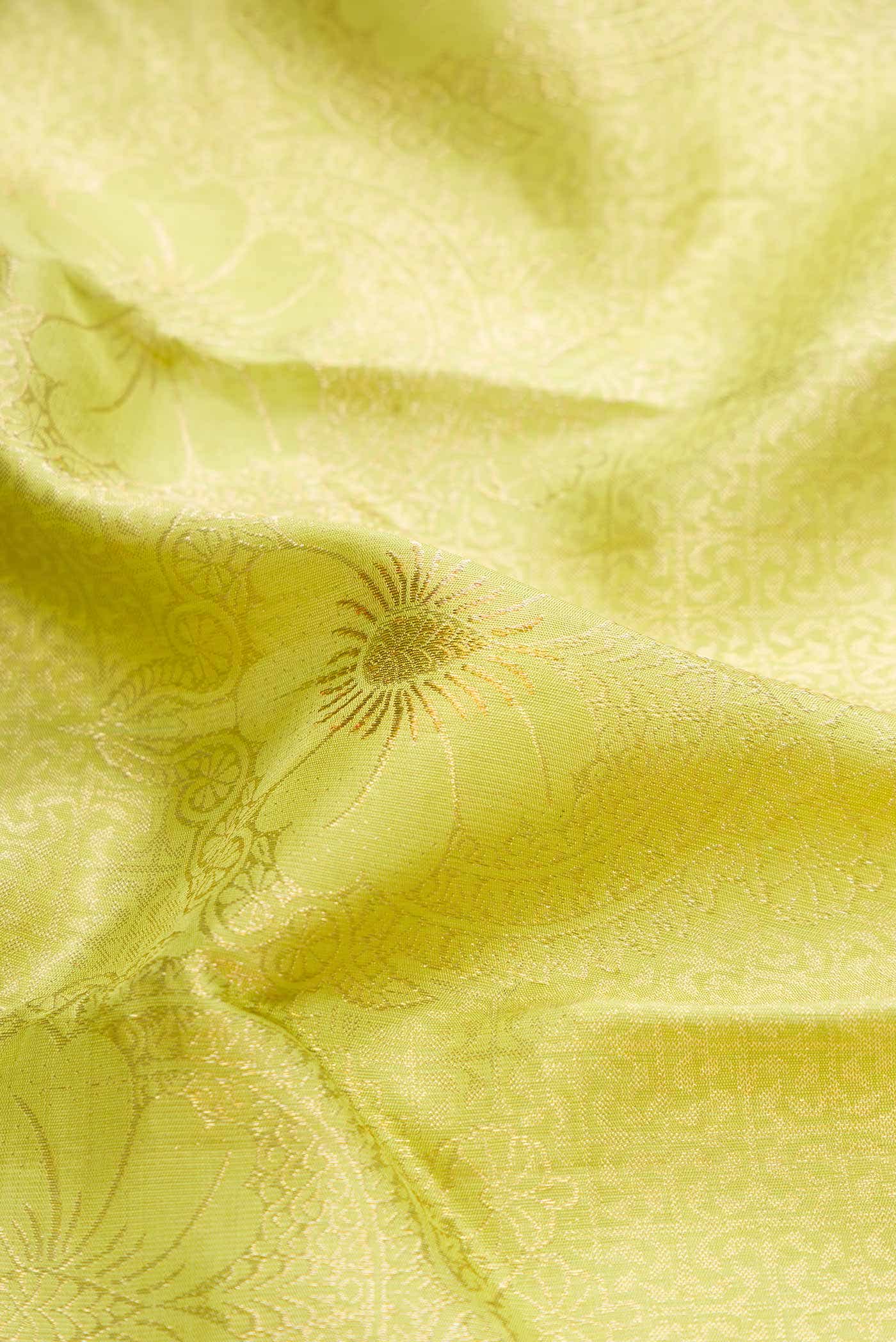 Parrot Green Dual Tone Kanjivaram Silk Saree - Image 3