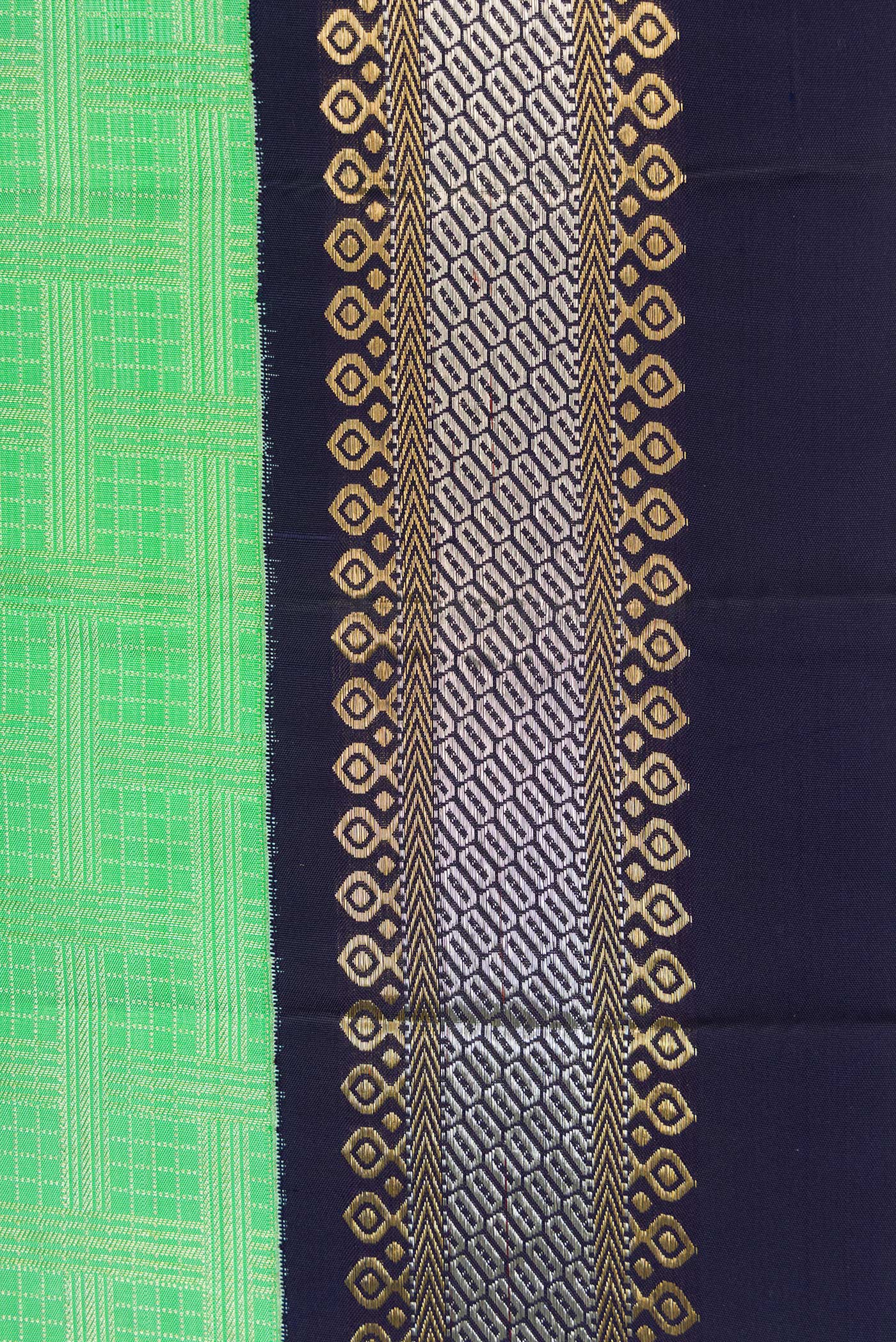Green Kanjivaram Silk Saree - Image 3