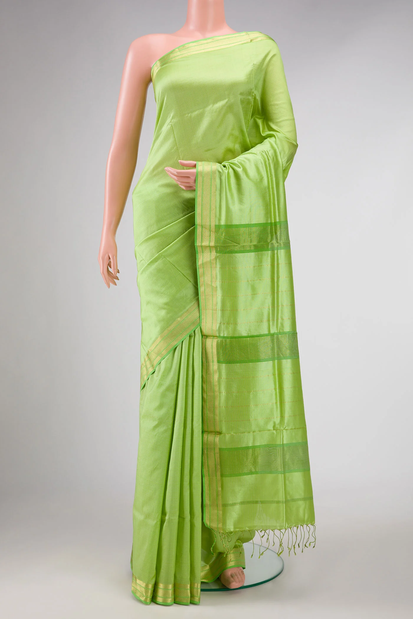 Parrot Green Dual Tone Maheshwari Silk Saree