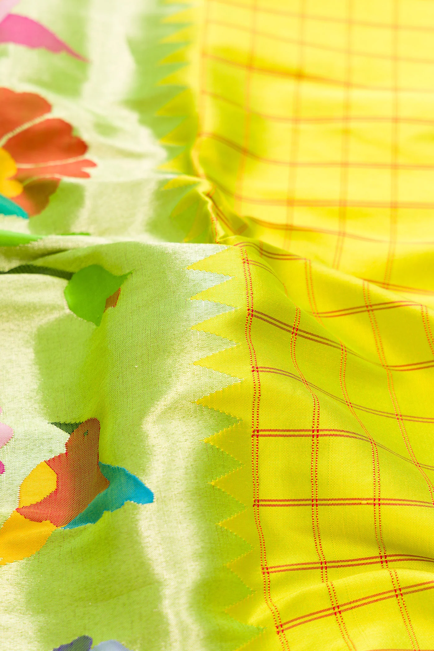 Pure Silk Pure Zari Parrot Green Paithani Saree - Image 2