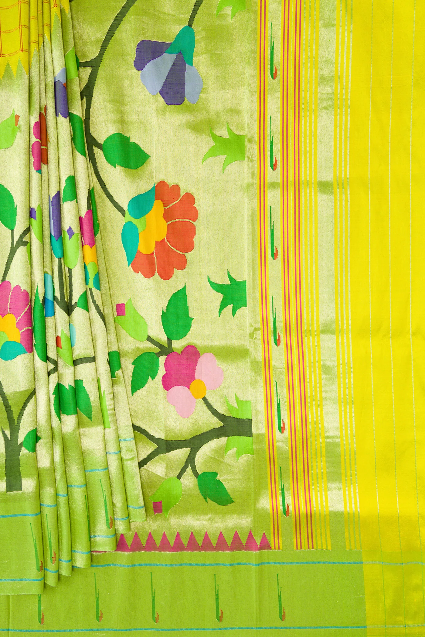 Pure Silk Pure Zari Parrot Green Paithani Saree - Image 3