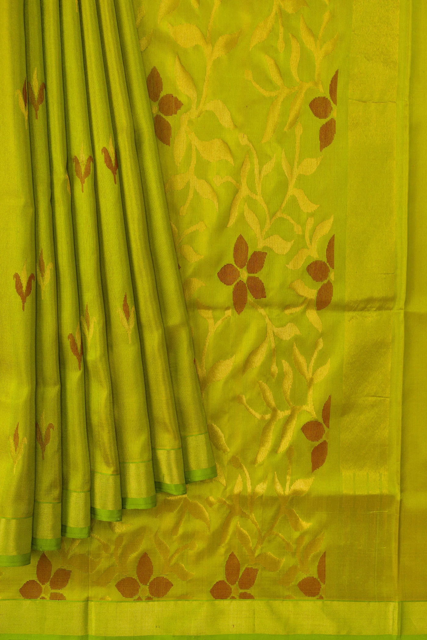 Parrot Green Uppada Silk Saree - Image 4