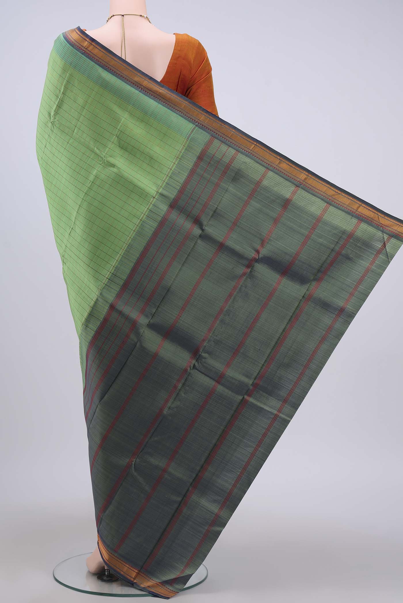 Parrot Green Kanjivaram Silk Saree - Image 3