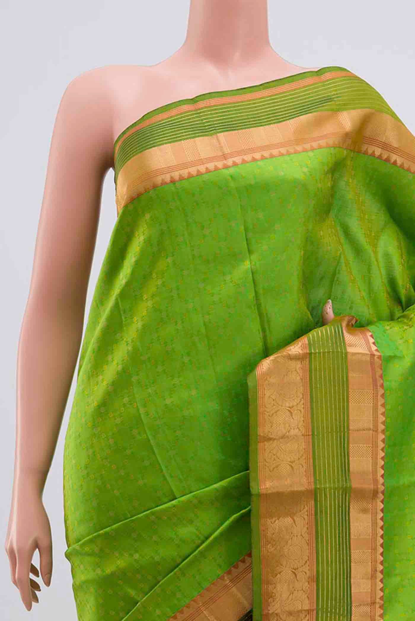 Parrot Green Kanchipuram Silk Saree - Image 2