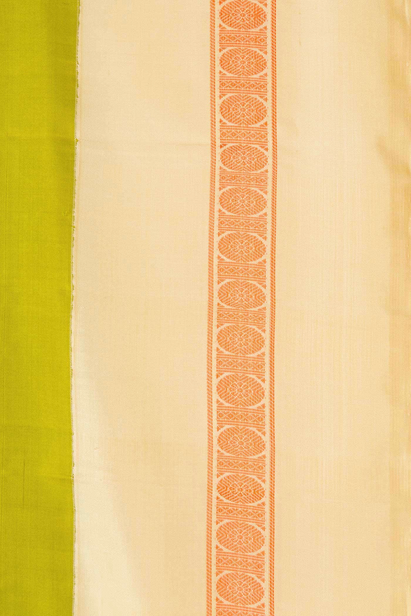 Parrot Green Kanchipuram Silk Saree - Image 5