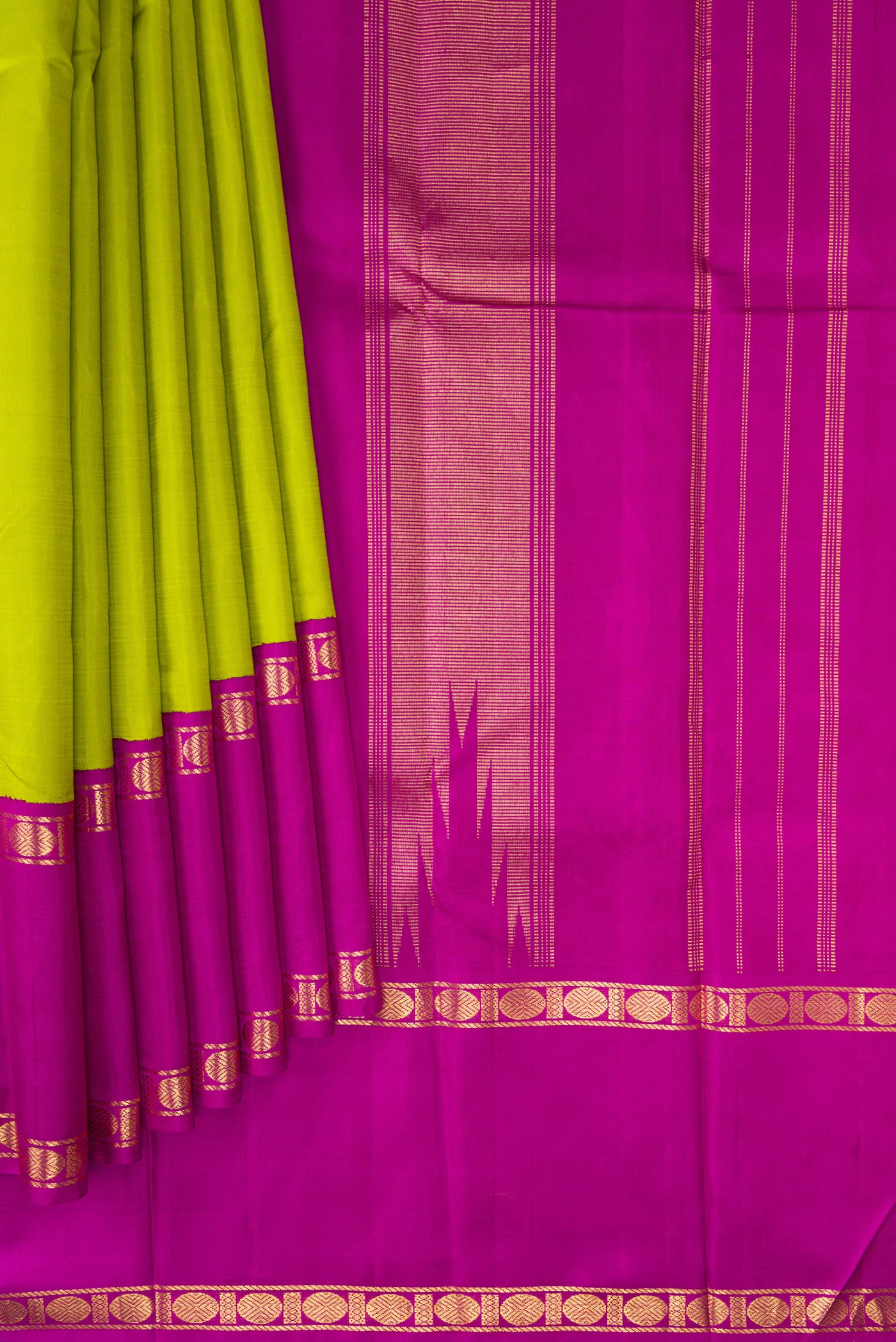Parrot Green Kanjivaram Silk Saree - Image 4