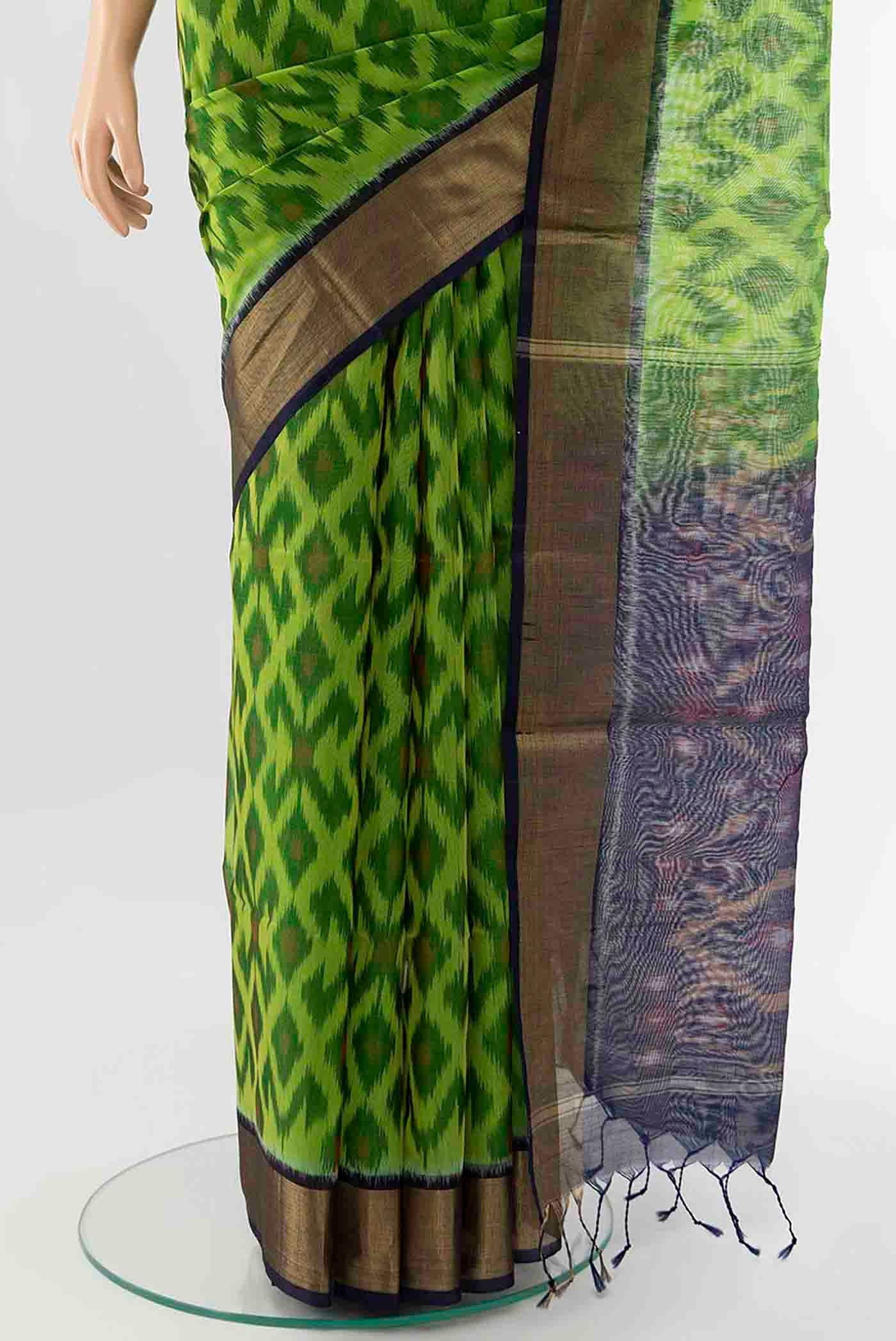 Parrot Green Silk Cotton Saree - Image 3