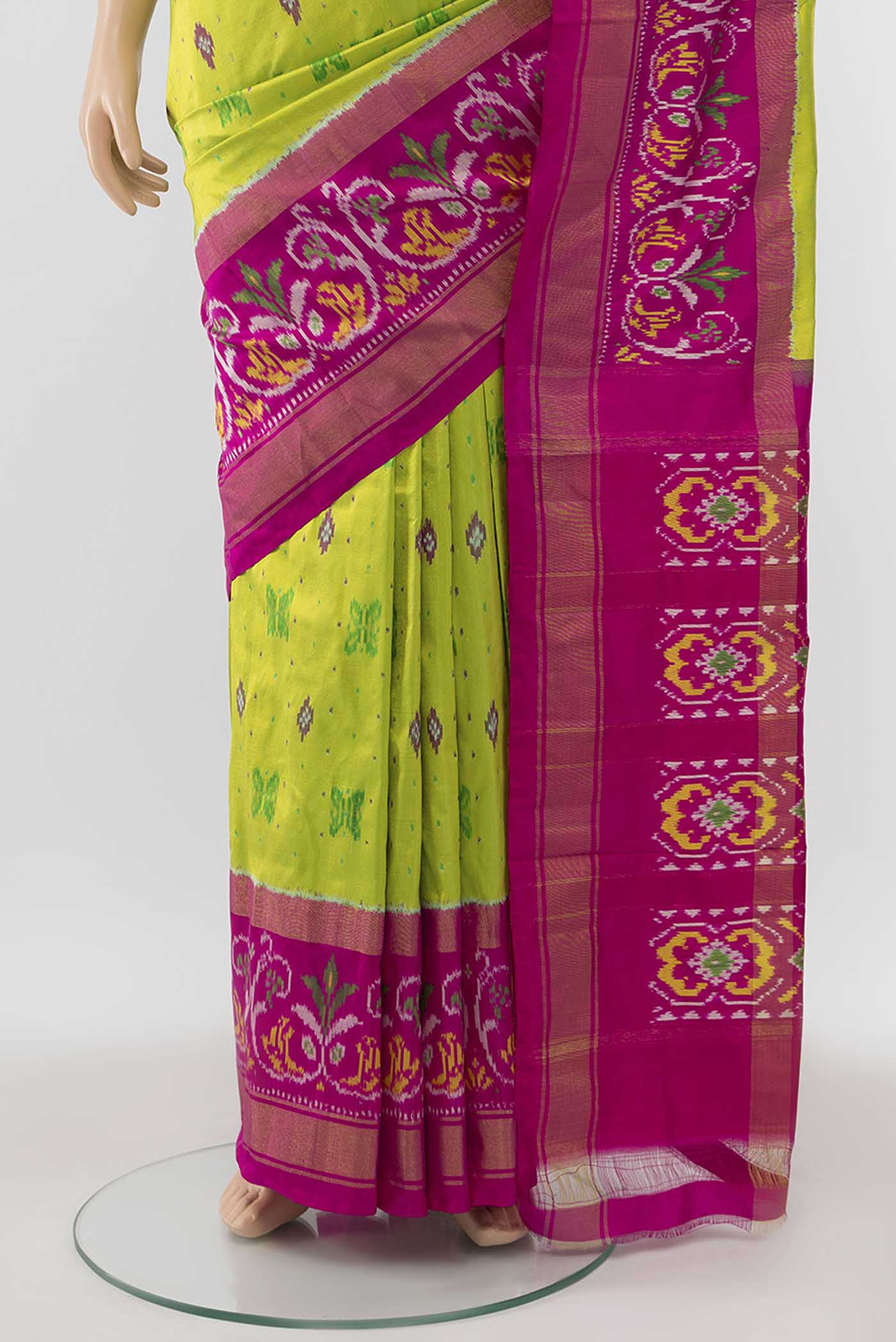 Parrot Green Pochampally Silk Saree - Image 3