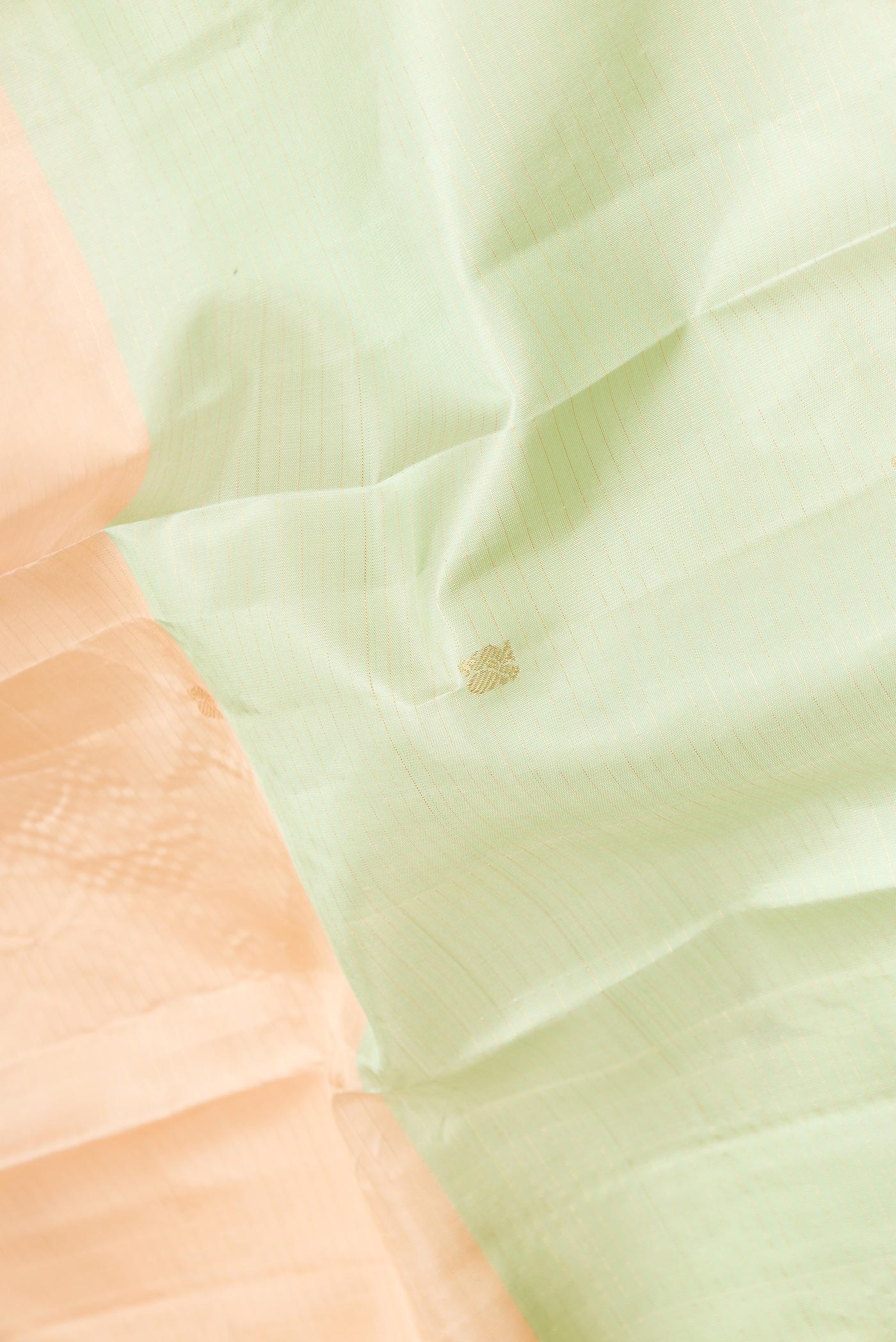 Peach and Green Color Kanchipuram Silk Saree - Image 2