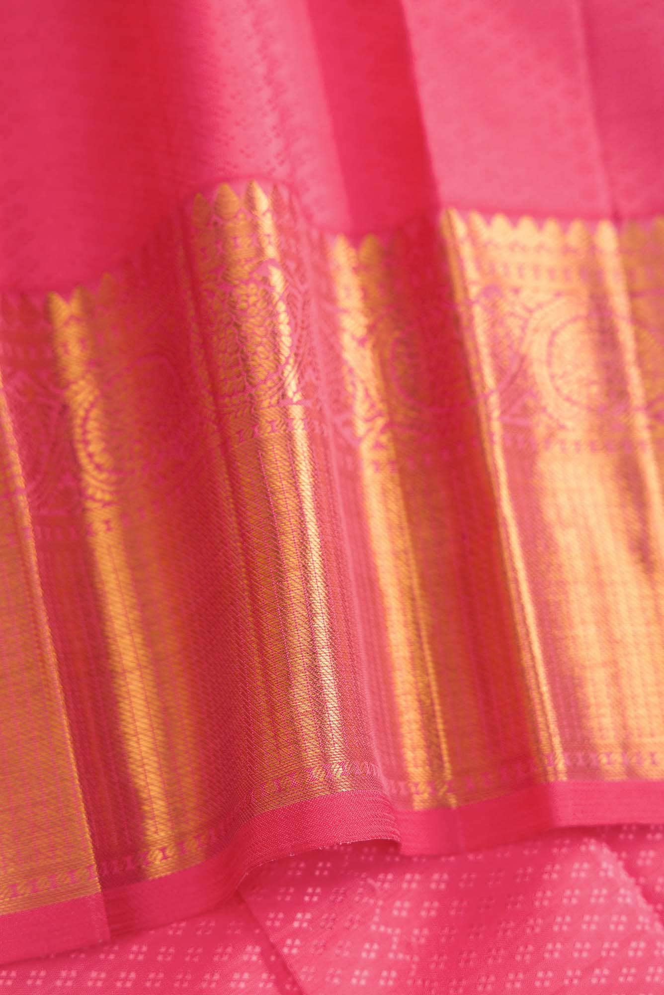 Pure Silk Pure Zari Peach Dual Tone Kanjivaram Saree - Image 6
