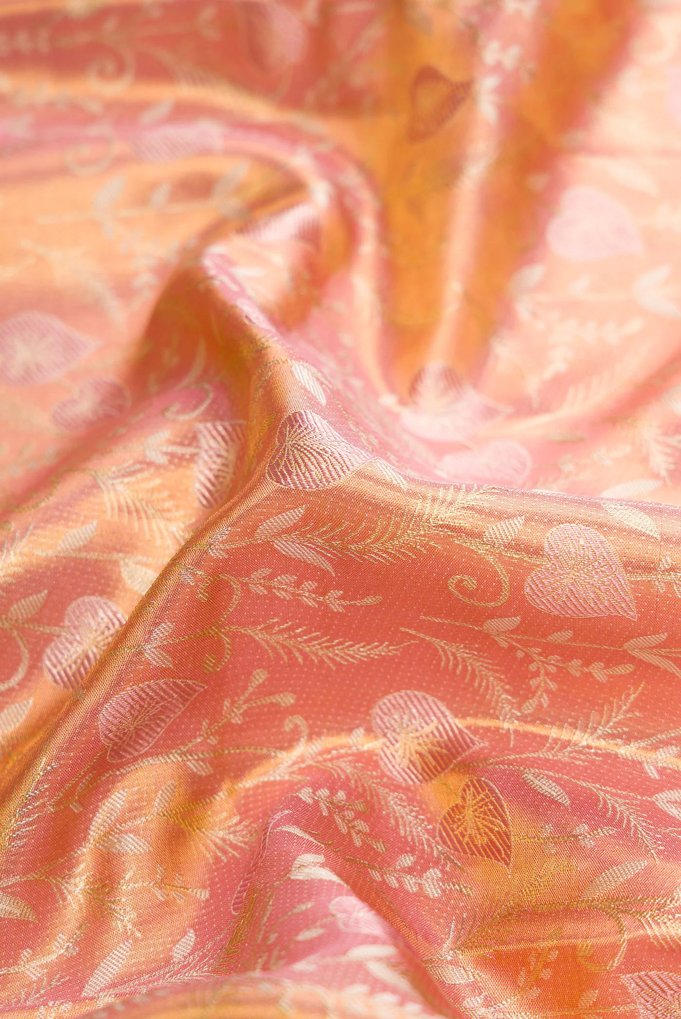 Peach Dual Tone Kanjivaram Tissue Silk Saree - Image 2