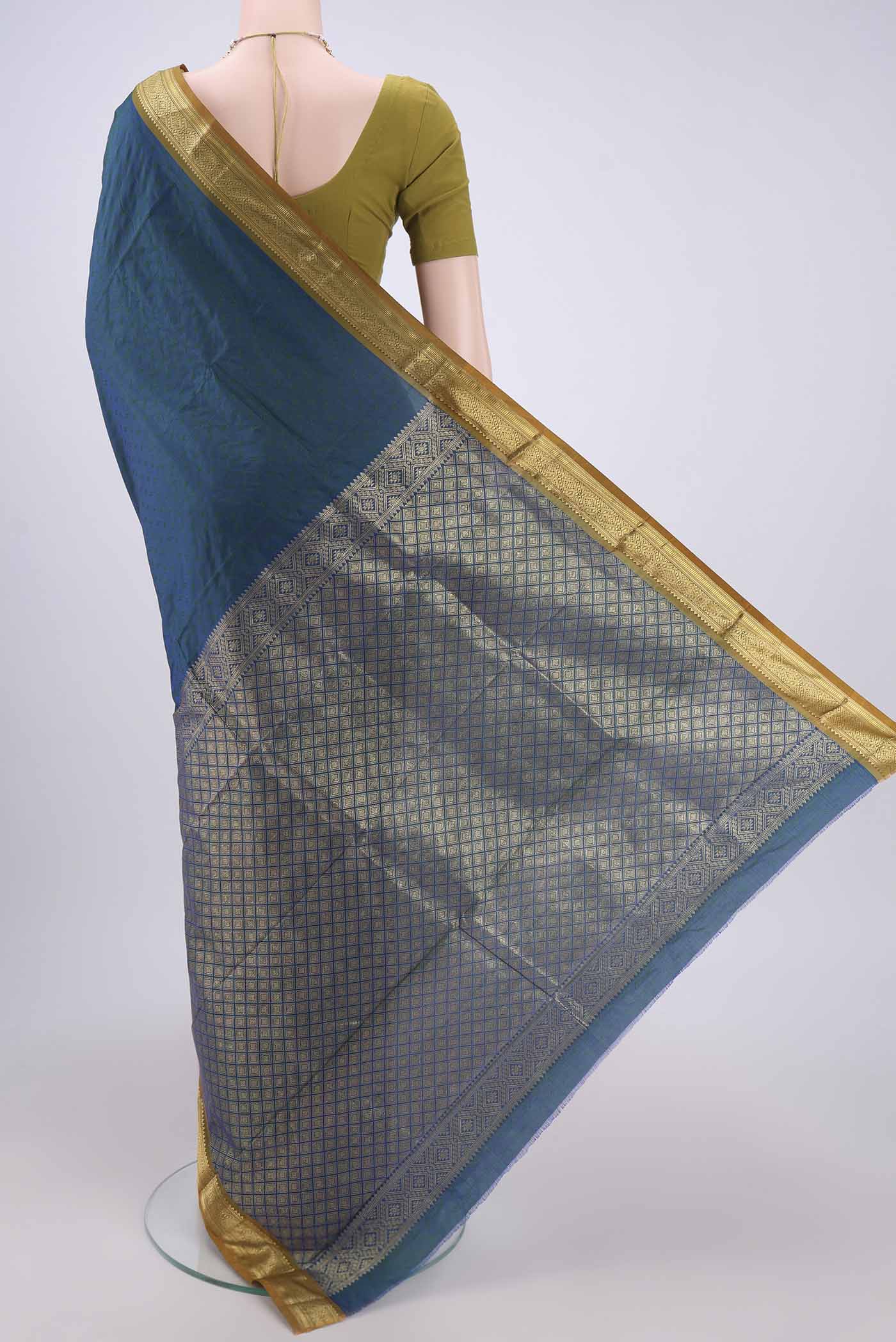 Peacock Blue Dual Tone Bangalore Silk Saree - Image 3
