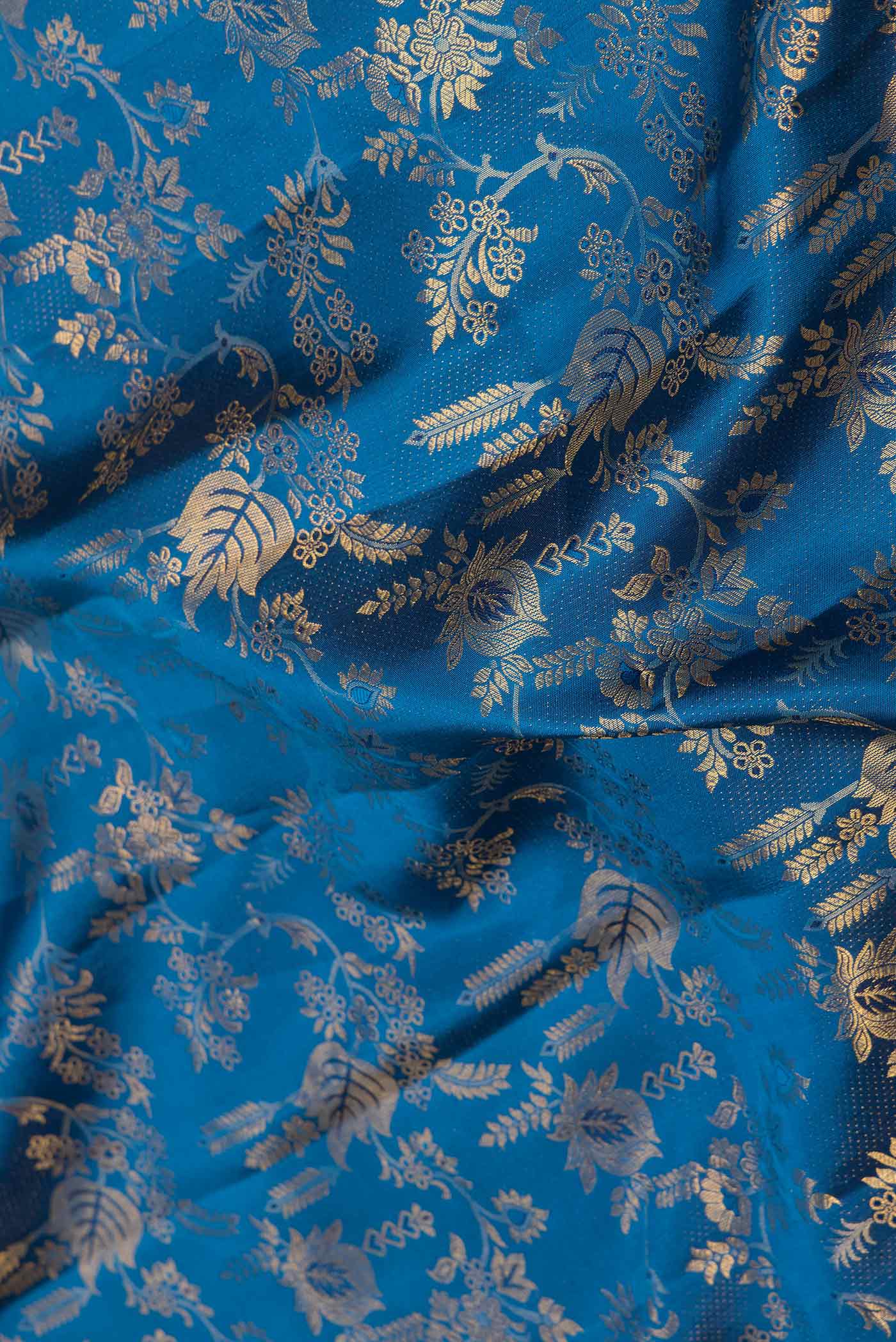 Peacock Blue Dual Tone Kanchipuram Saree - Image 2