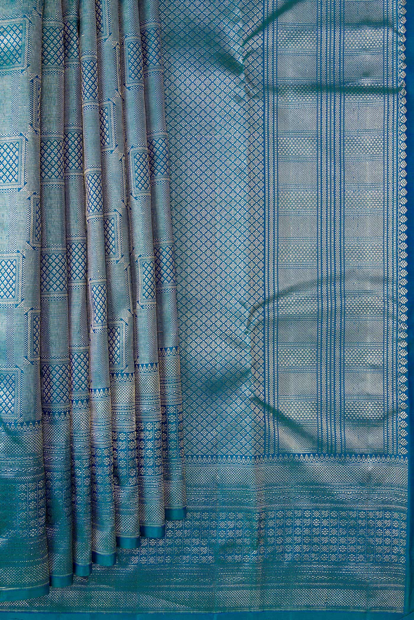 Peacock Blue Dual Tone Kanchipuram Silk Saree - Image 4