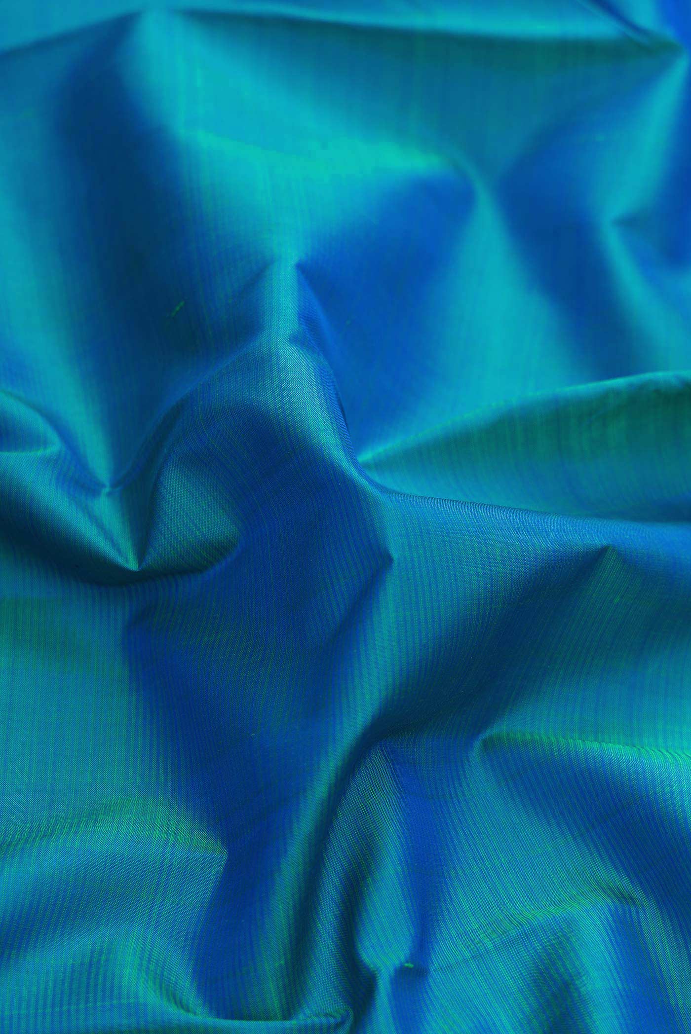 Peacock Blue Dual Tone Kanchipuram Silk Saree - Image 2