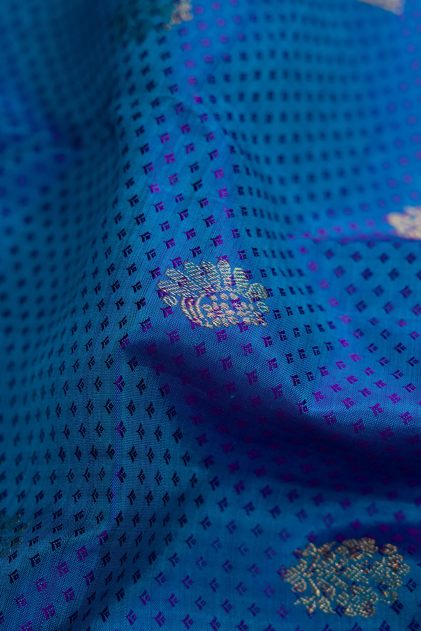 Peacock Blue Kanjivaram Silk Saree - Image 2