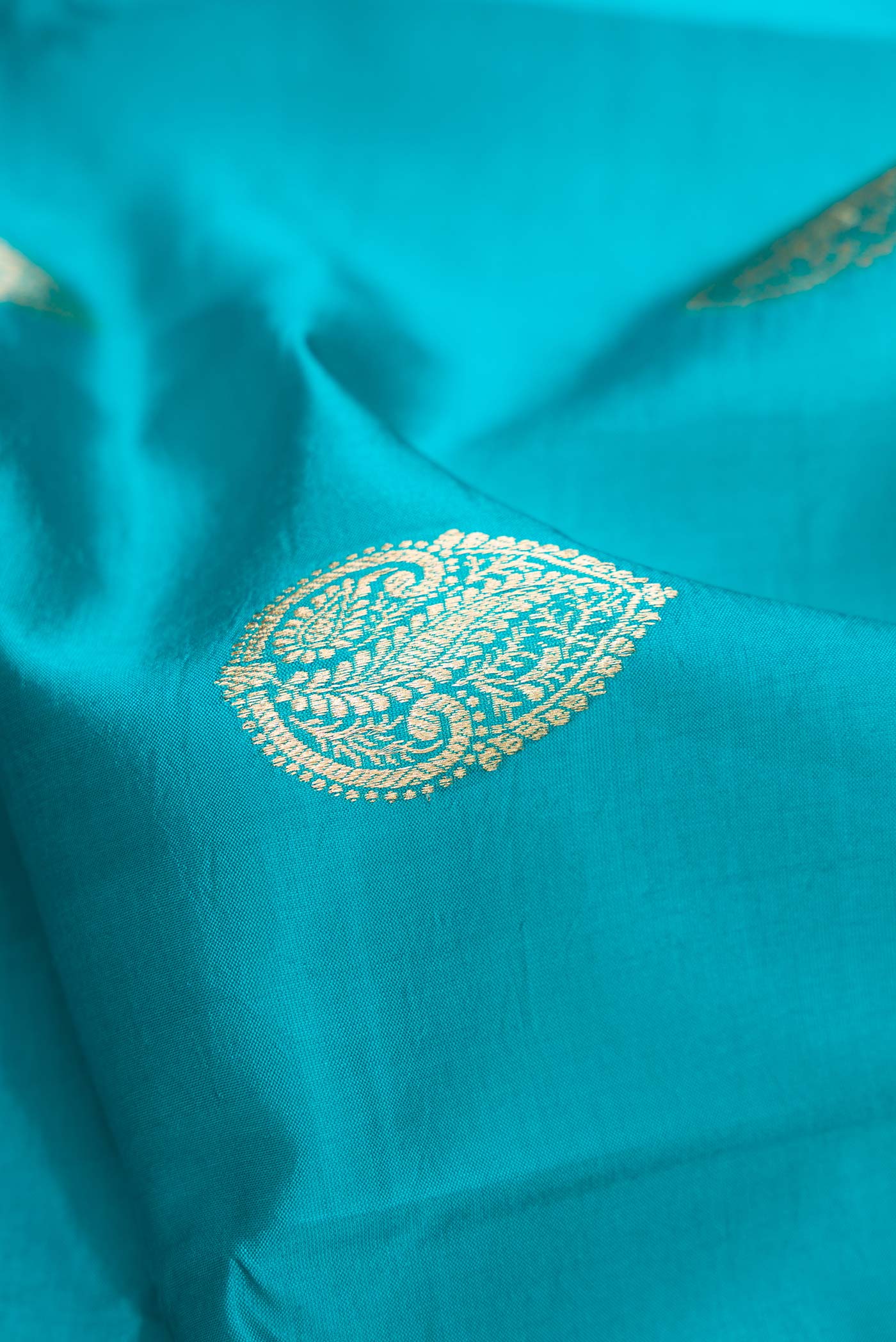Peacock Blue Banarasi Katan Silk Saree - Image 2