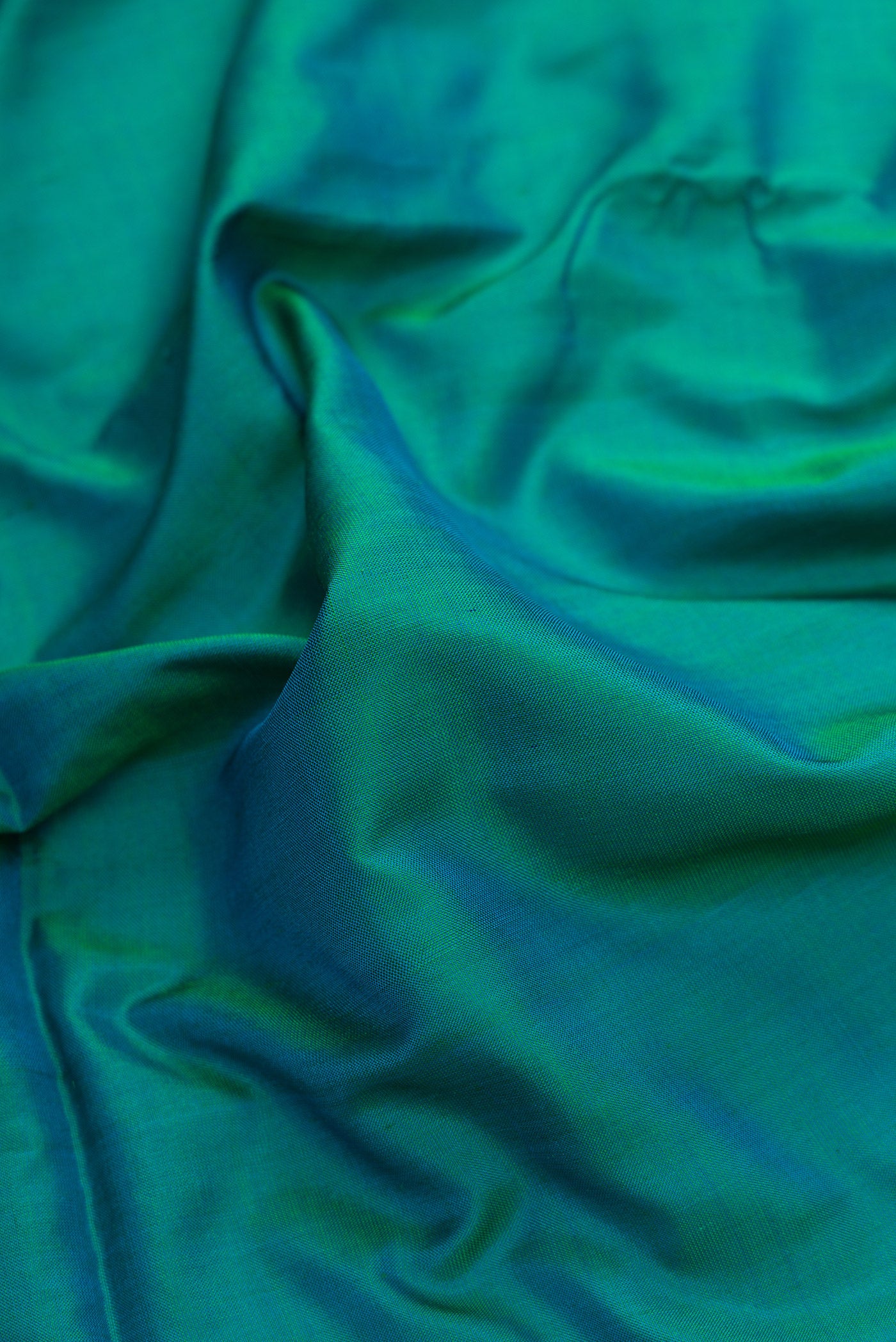Peacock Blue Dual Tone Uppada Silk Saree - Image 2