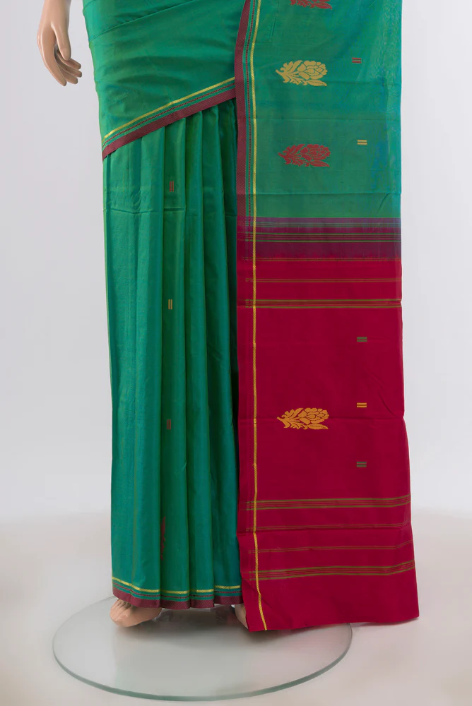 Green with Blue Color Kanchipuram Silk Saree - Image 3