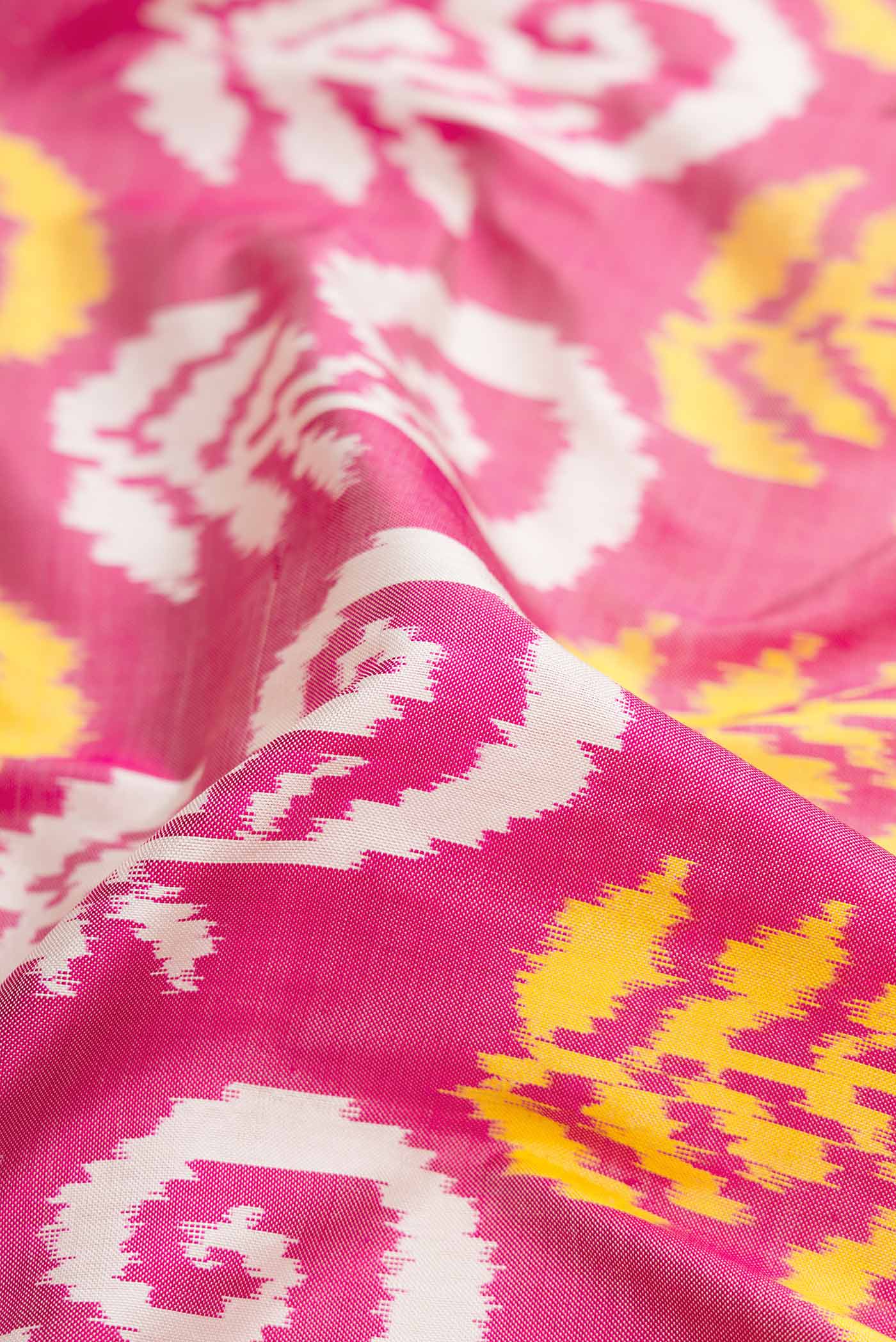 Rose pink Pochampally Silk Saree - Image 2