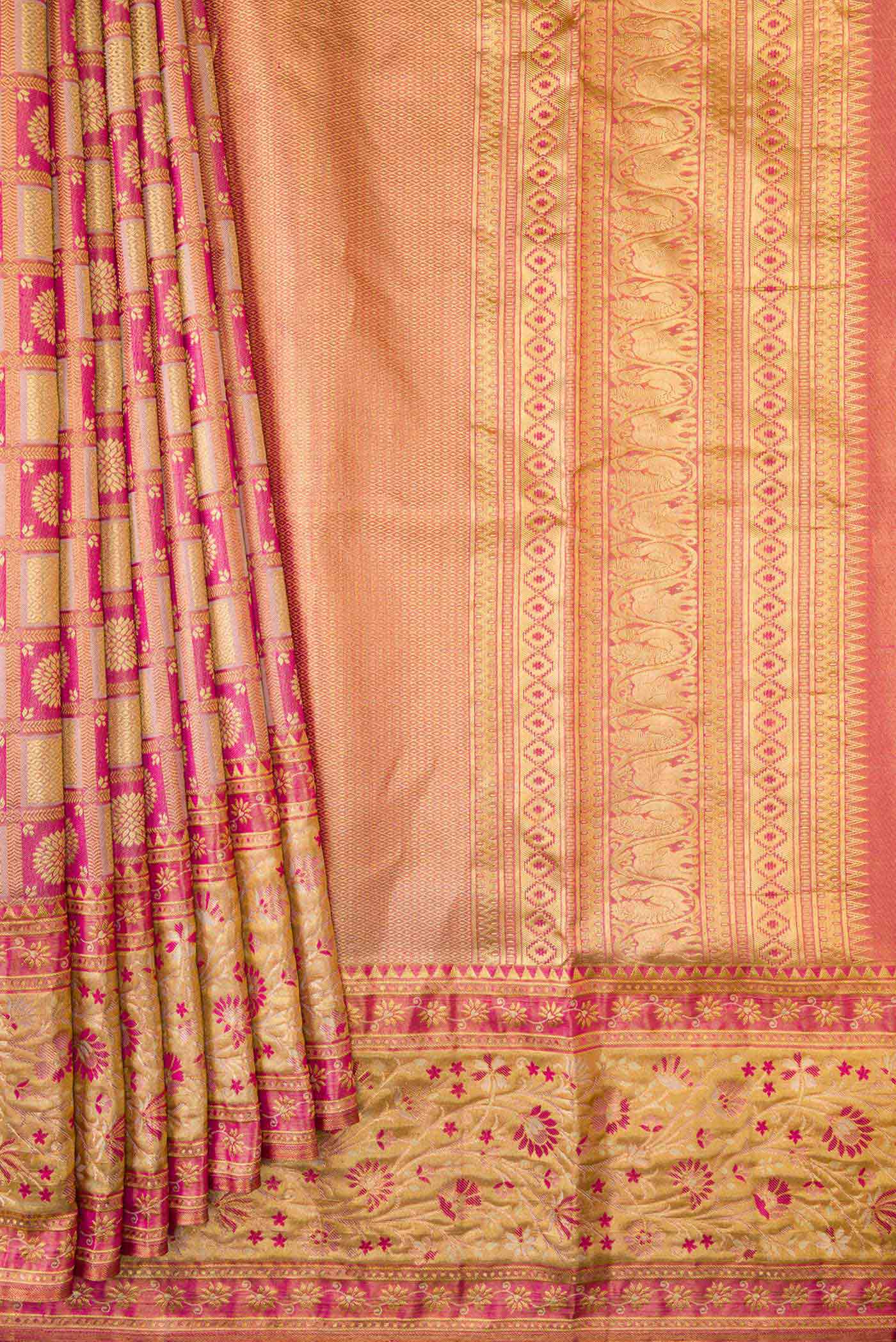 Pink Dual Tone Kanchipuram Tissue Silk Saree - Image 4