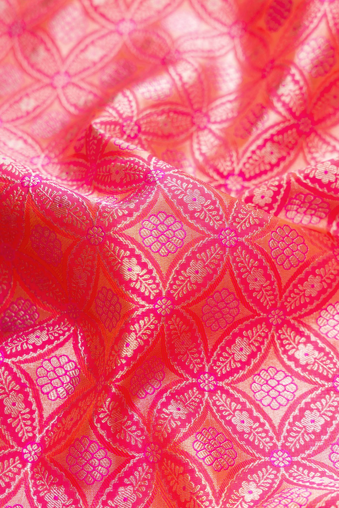 Pink Dual Tone Kanjivaram Silk Saree - Image 2