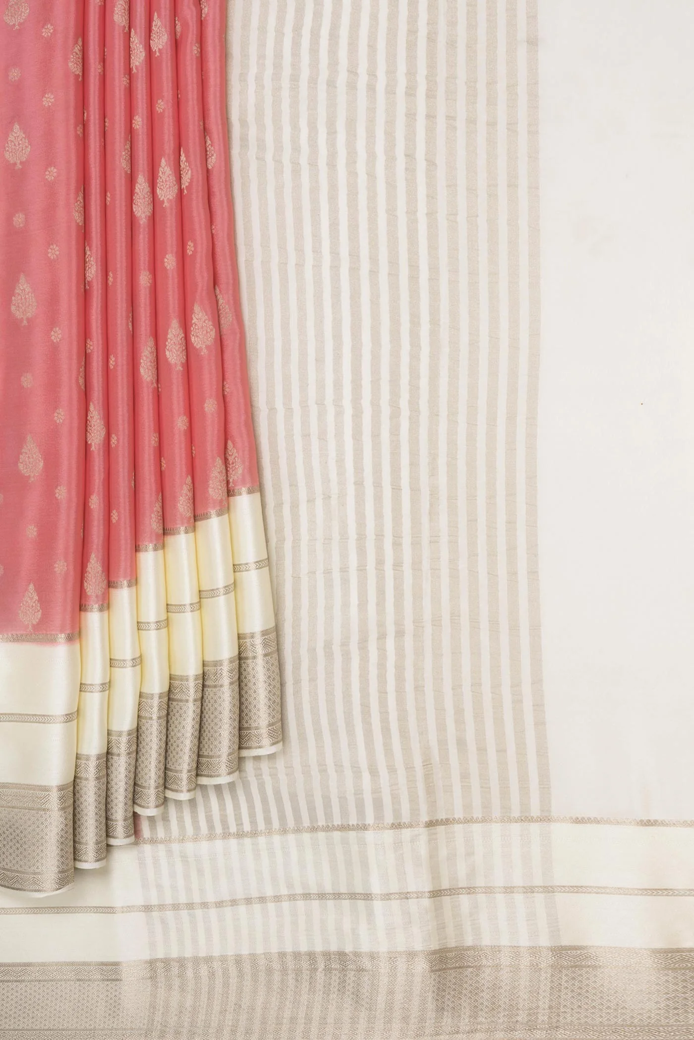 Coral Mysore Crepe Saree - Image 4