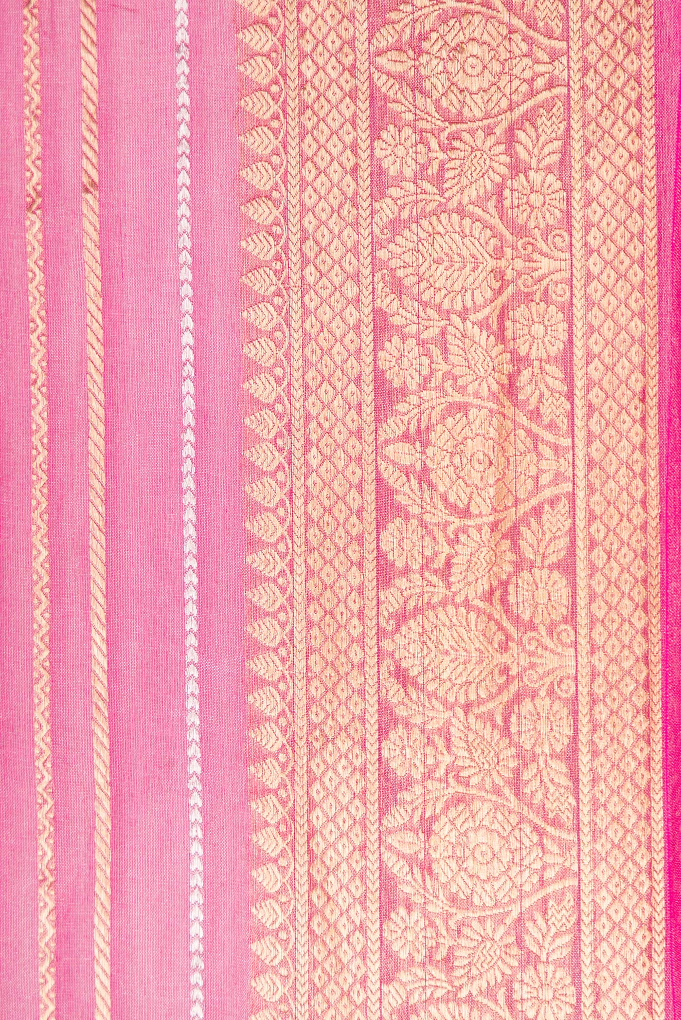 Pink Dual Tone Organza Silk Saree - Image 3