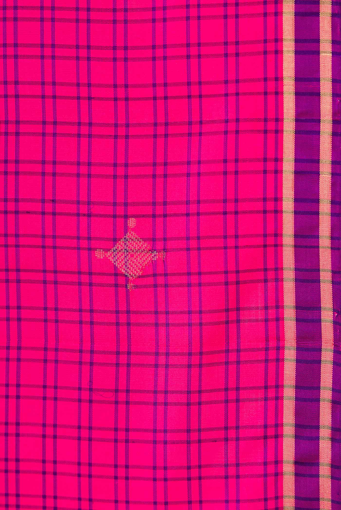Pink Dual Tone Soft Silk Saree - Image 3