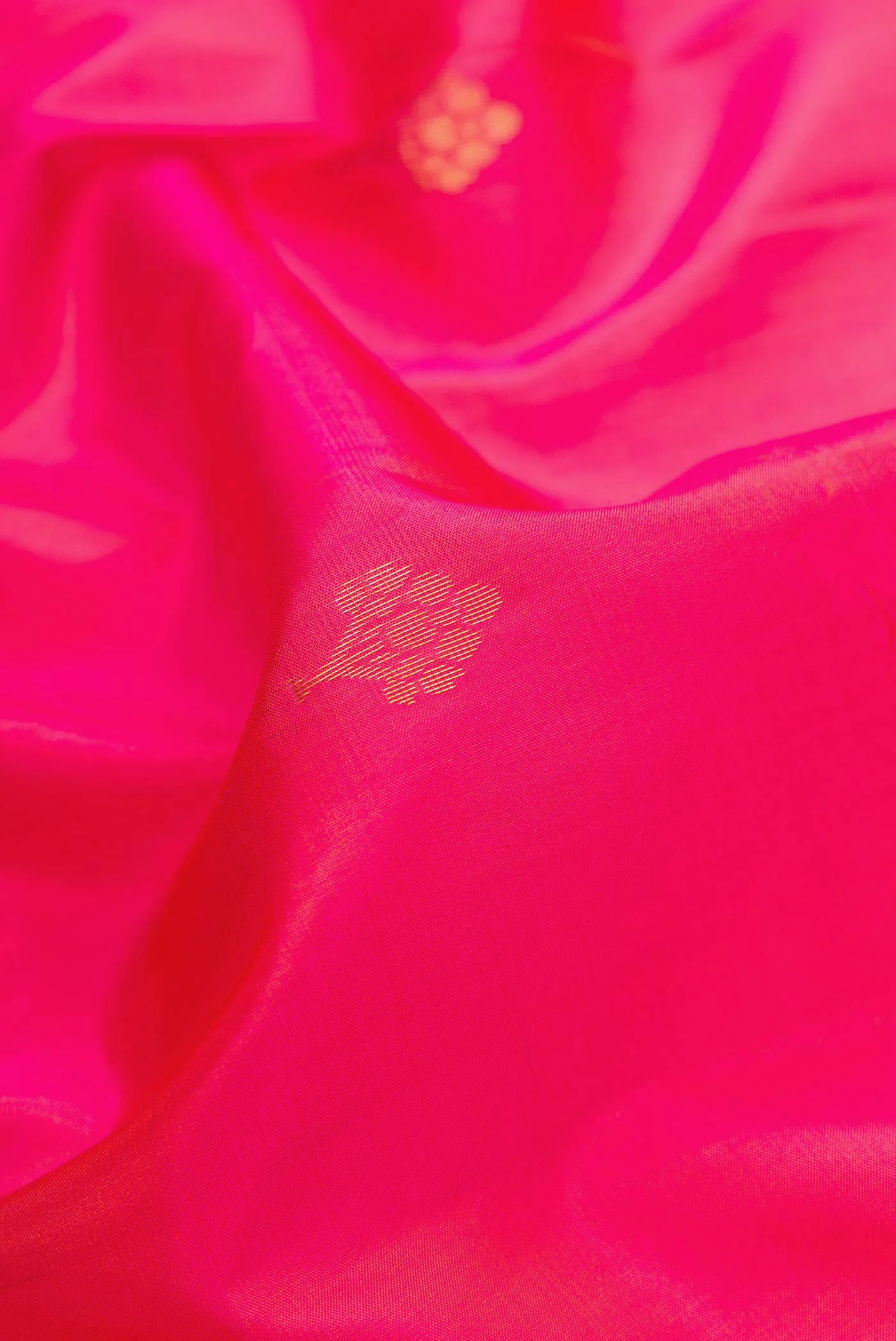 Pink Dual Tone Soft Silk Saree - Image 2