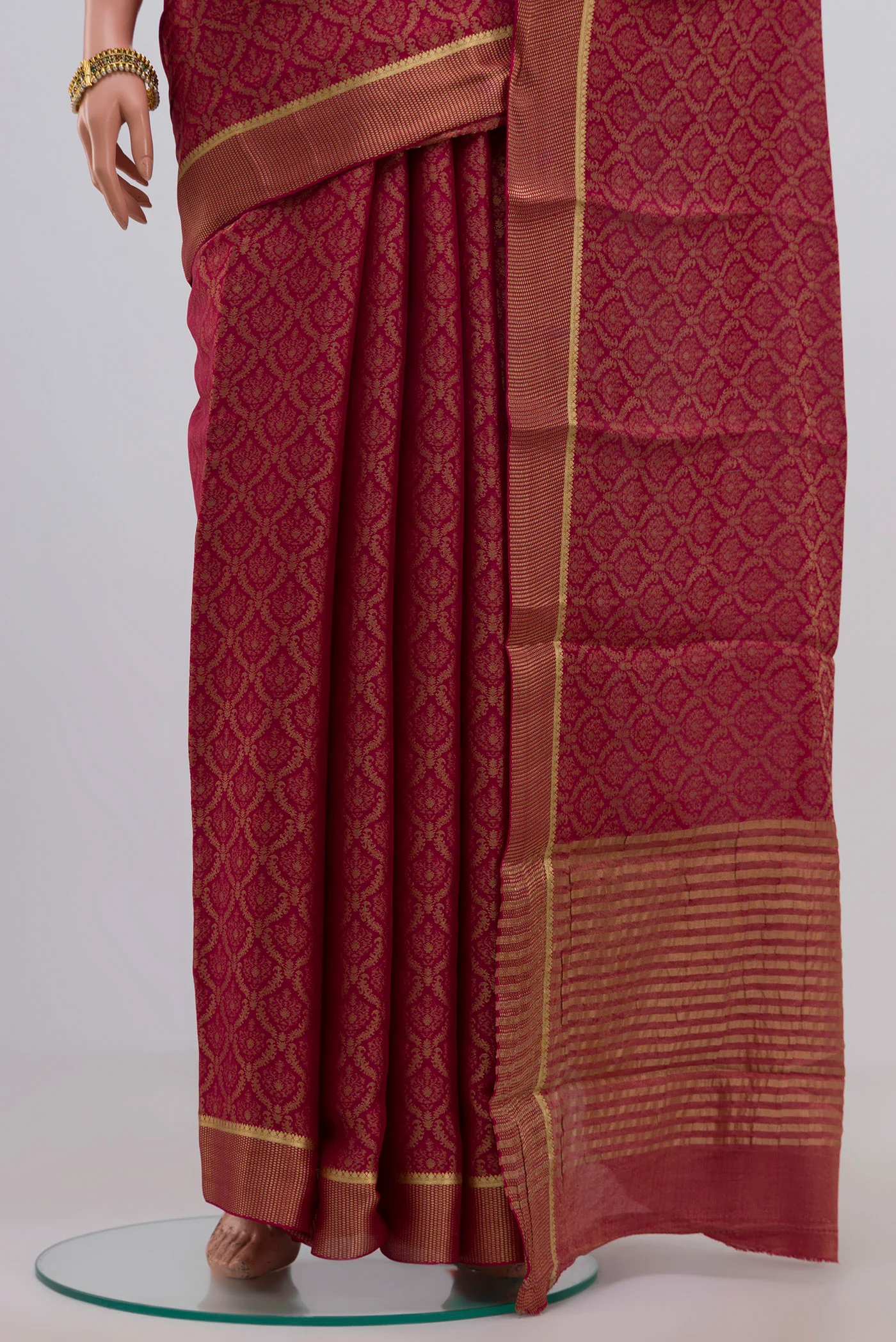 Dark Pink Mysore Crepe Saree - Image 3