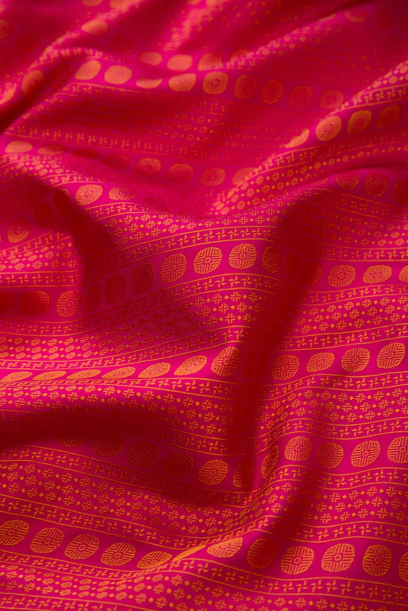 Pure Silk Pure Zari Pink Dual Tone Kanchipuram Saree - Image 3
