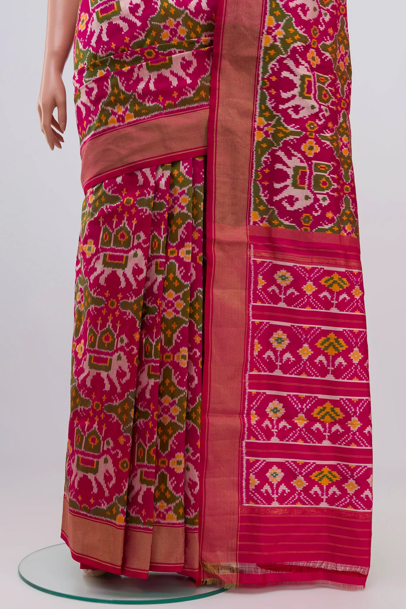 Pink Pochampally Silk Saree - Image 3