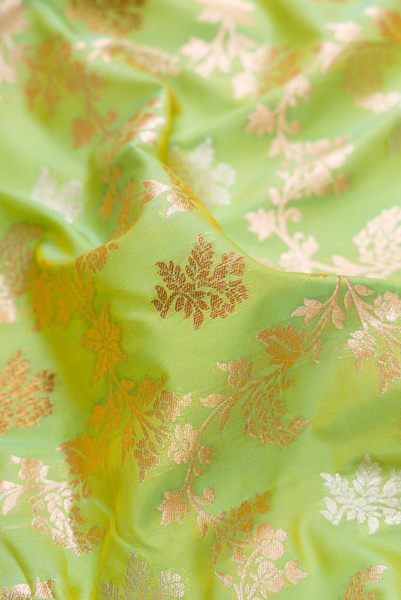 Pista Green Dual Tone Blended Banarasi Silk Saree - Image 2