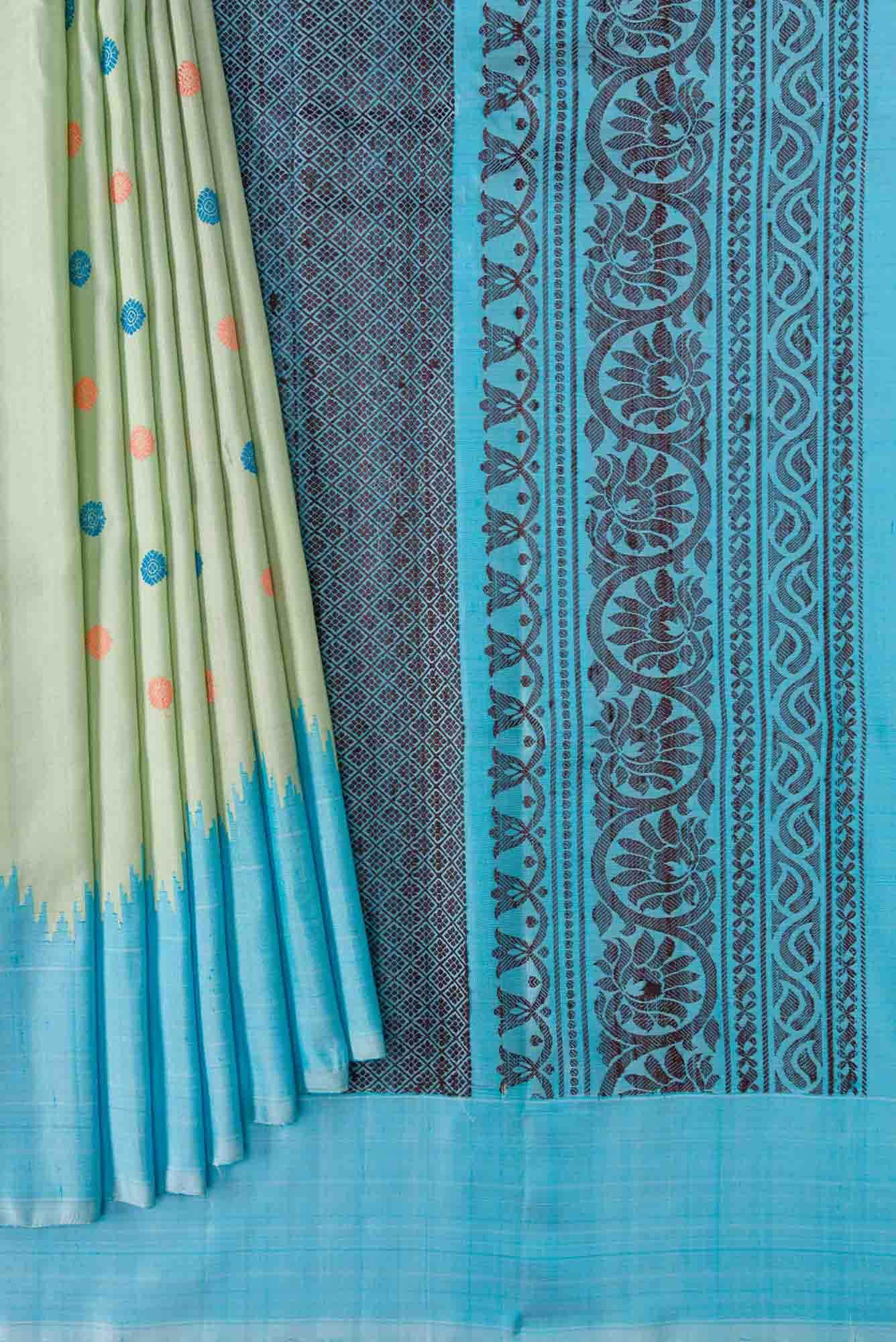 Pista Green Dual Tone Gadwal Silk Saree - Image 2