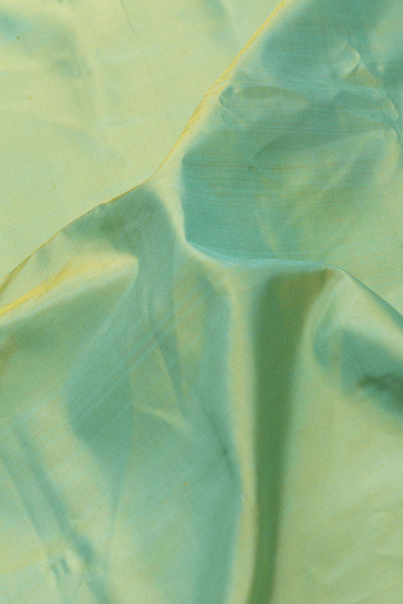 Pista Green Dual Tone Gadwal Silk Saree - Image 3