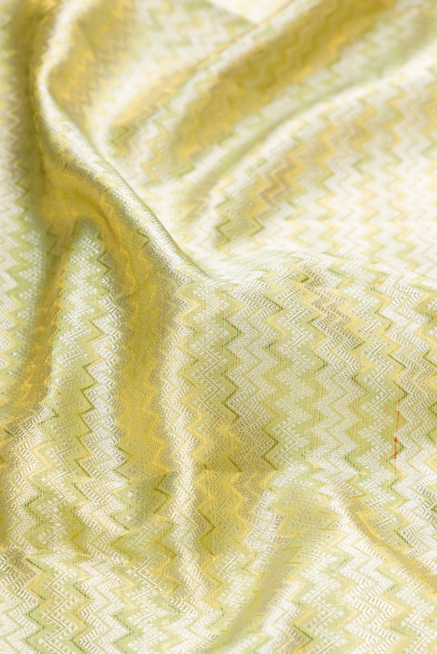 Pista Green Dual Tone Kanjivaram Tissue Silk Saree - Image 2
