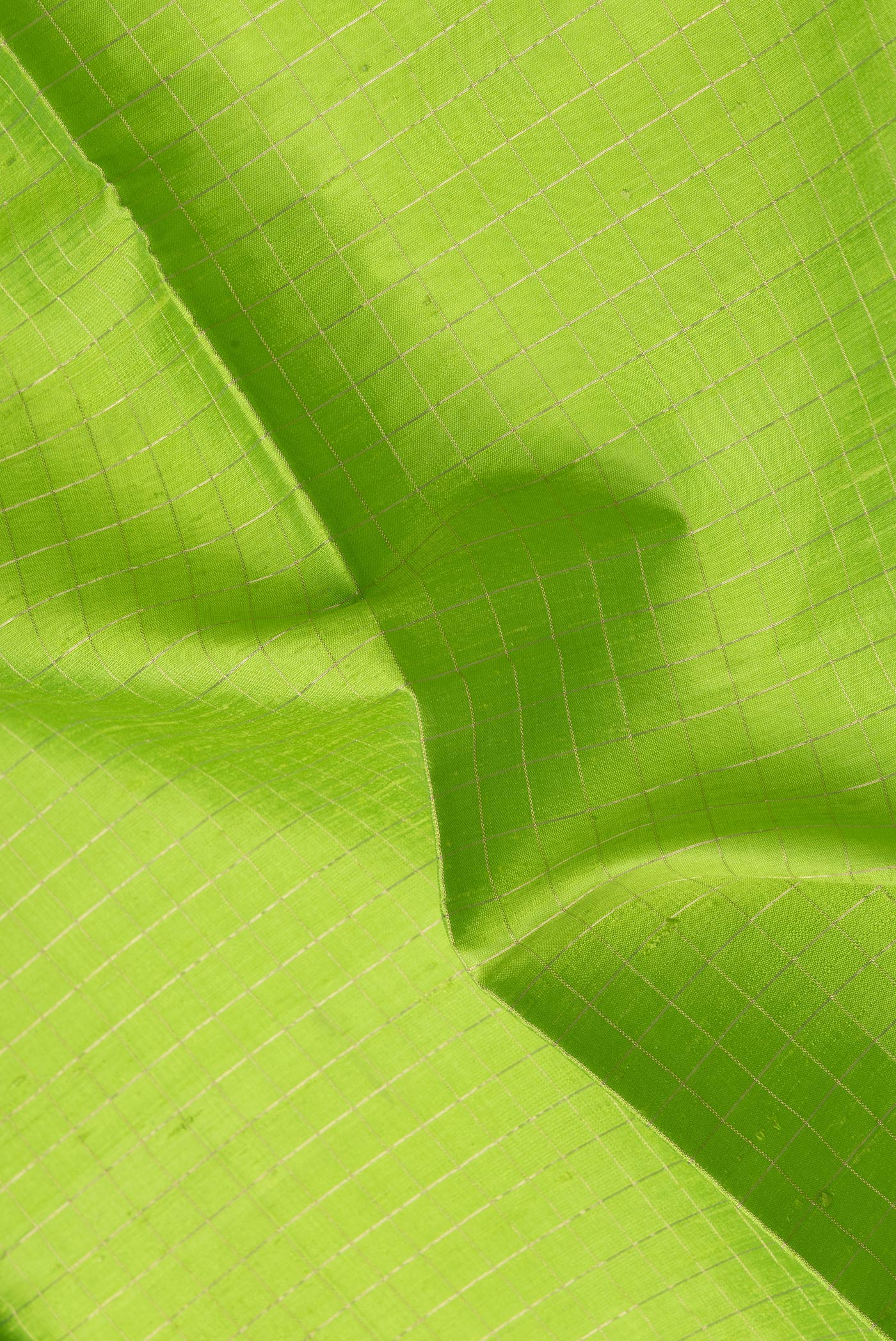 Parrot Green Raw Silk Saree - Image 2