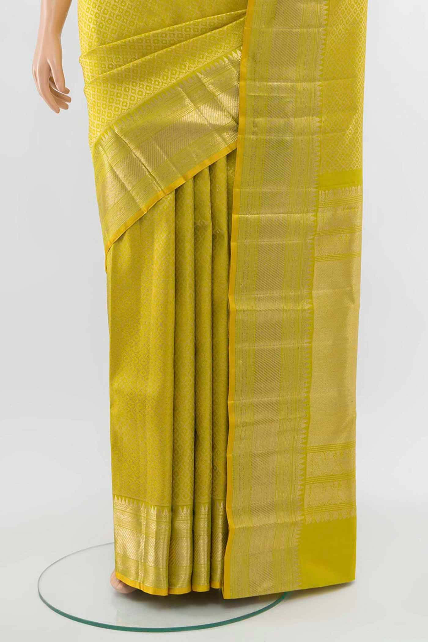 Pista Green Kanchipuram Silk Saree - Image 3