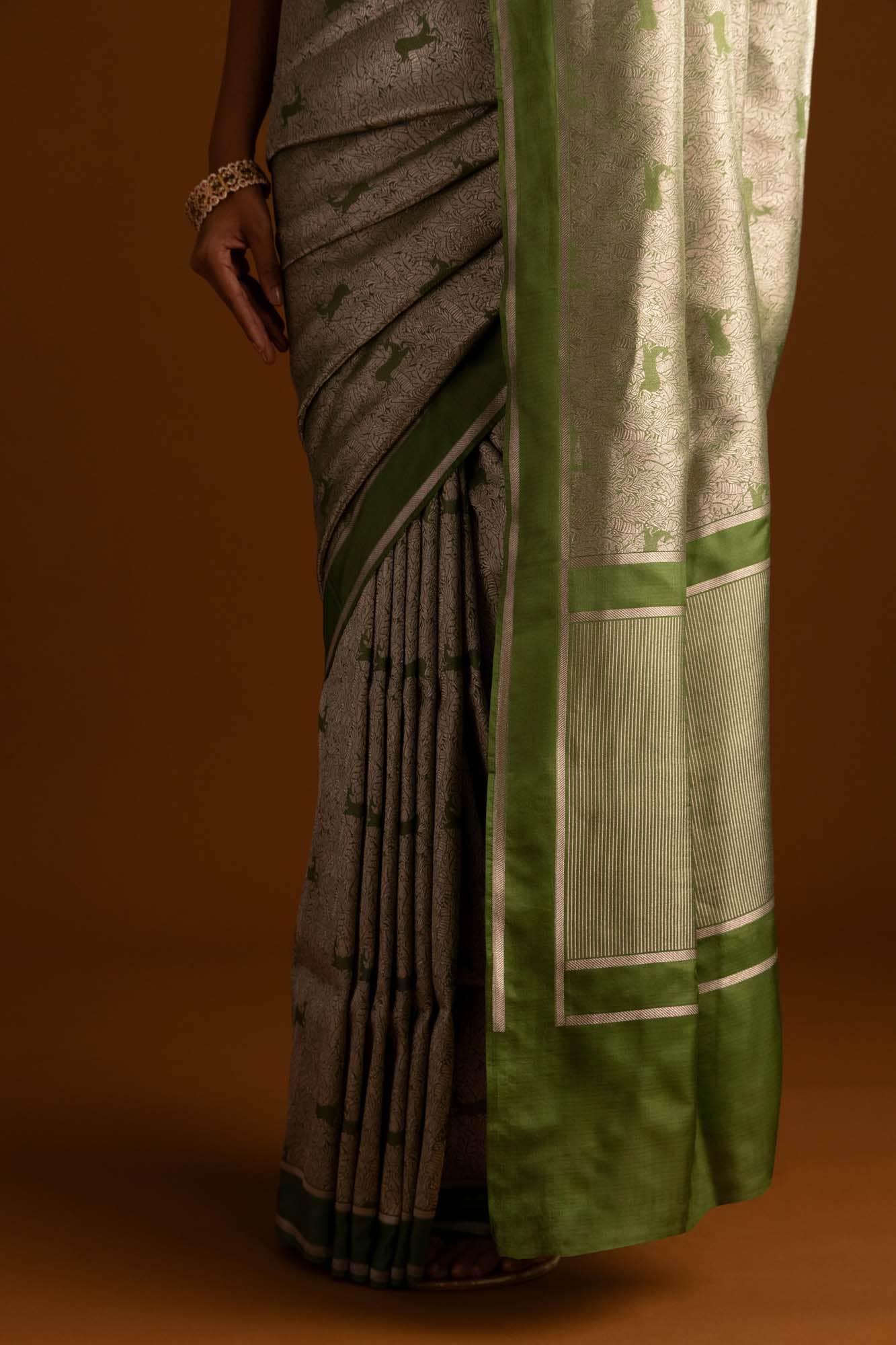 Prance-Green Banarasi Silk Saree - Image 5