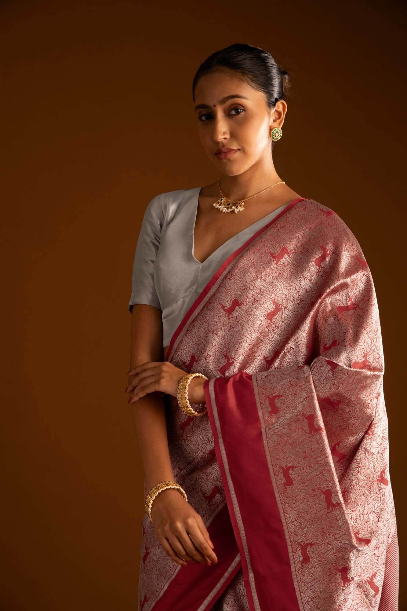 Prance-Red Banarasi Silk Saree - Image 2